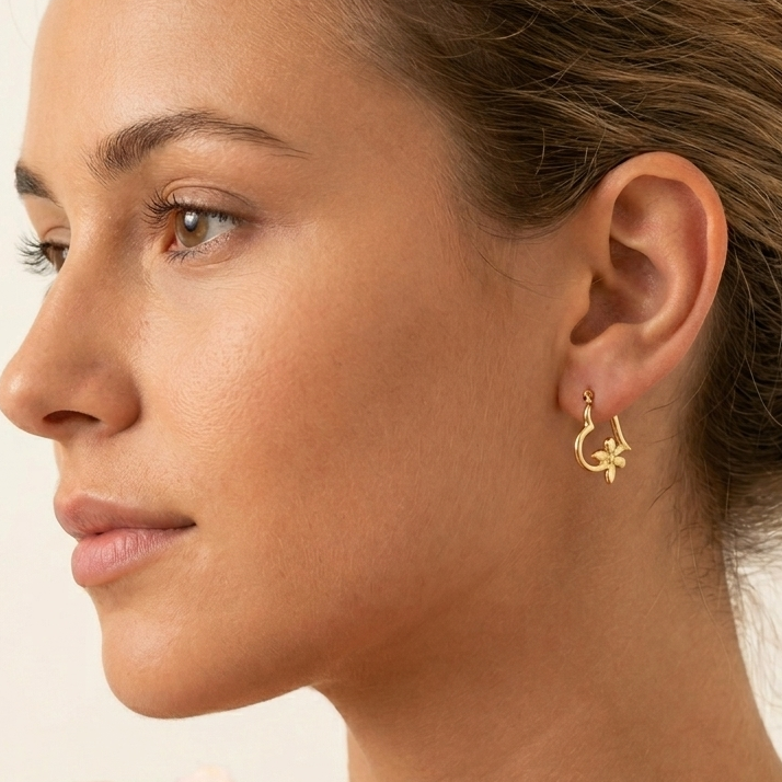 MIZUKI HOOPS con farfalle - Acciaio inossidabile orecchini cerchio a forma di cuore