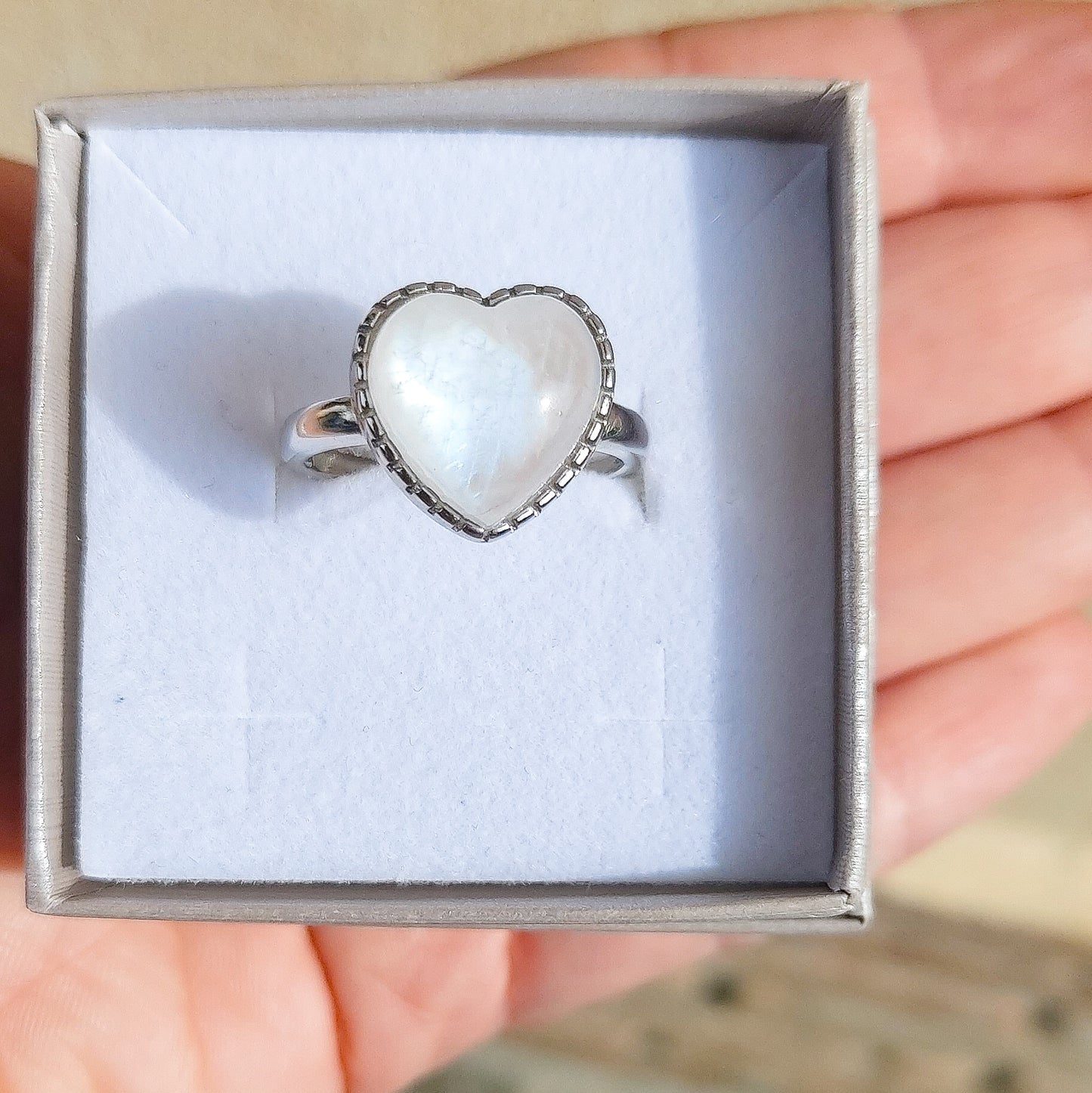 DEVA HEART Argento 925 ~ Anello regolabile in Pietra di Luna a cuore - Moonstone naturale