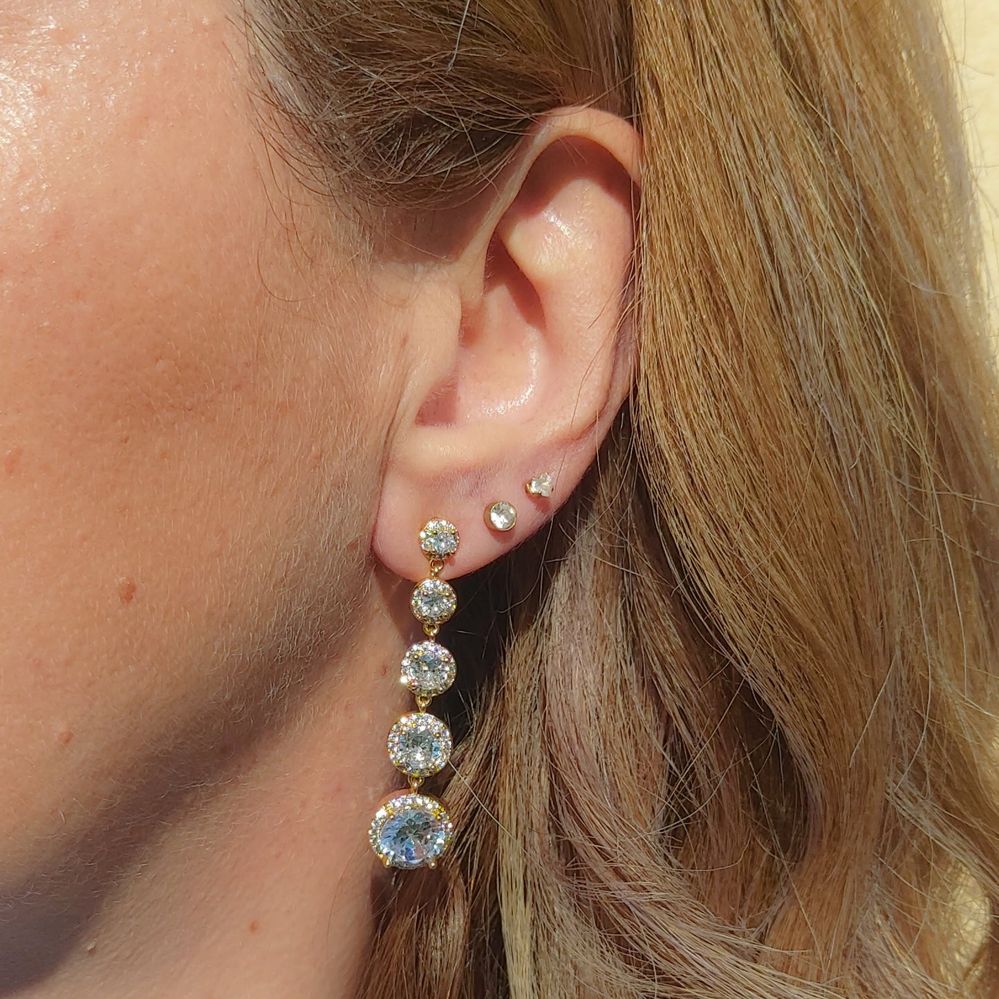 DELILAH PENDENTI ~ Orecchini in Cubic Zirconia rotondo