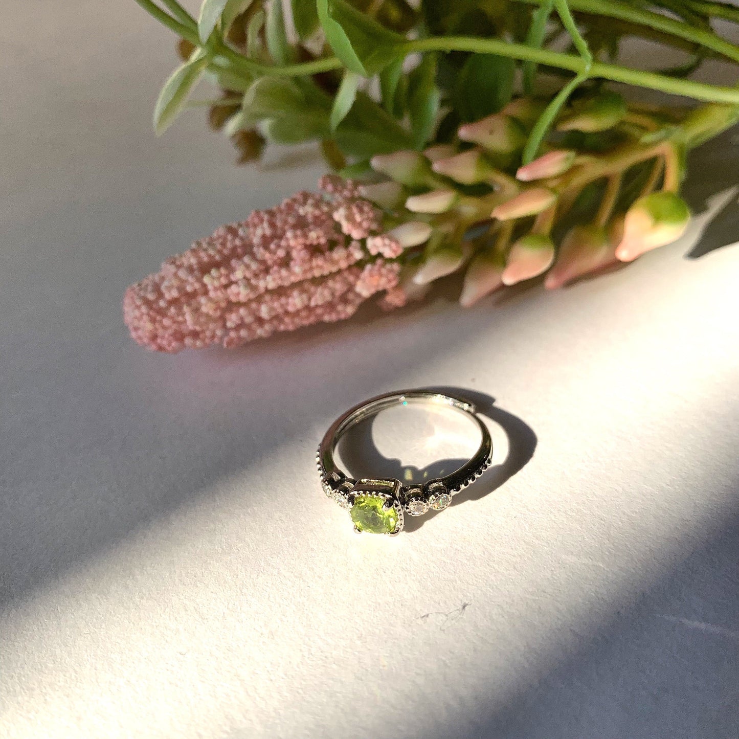 MIDORI ~ Anello regolabile con PERIDOT naturale -