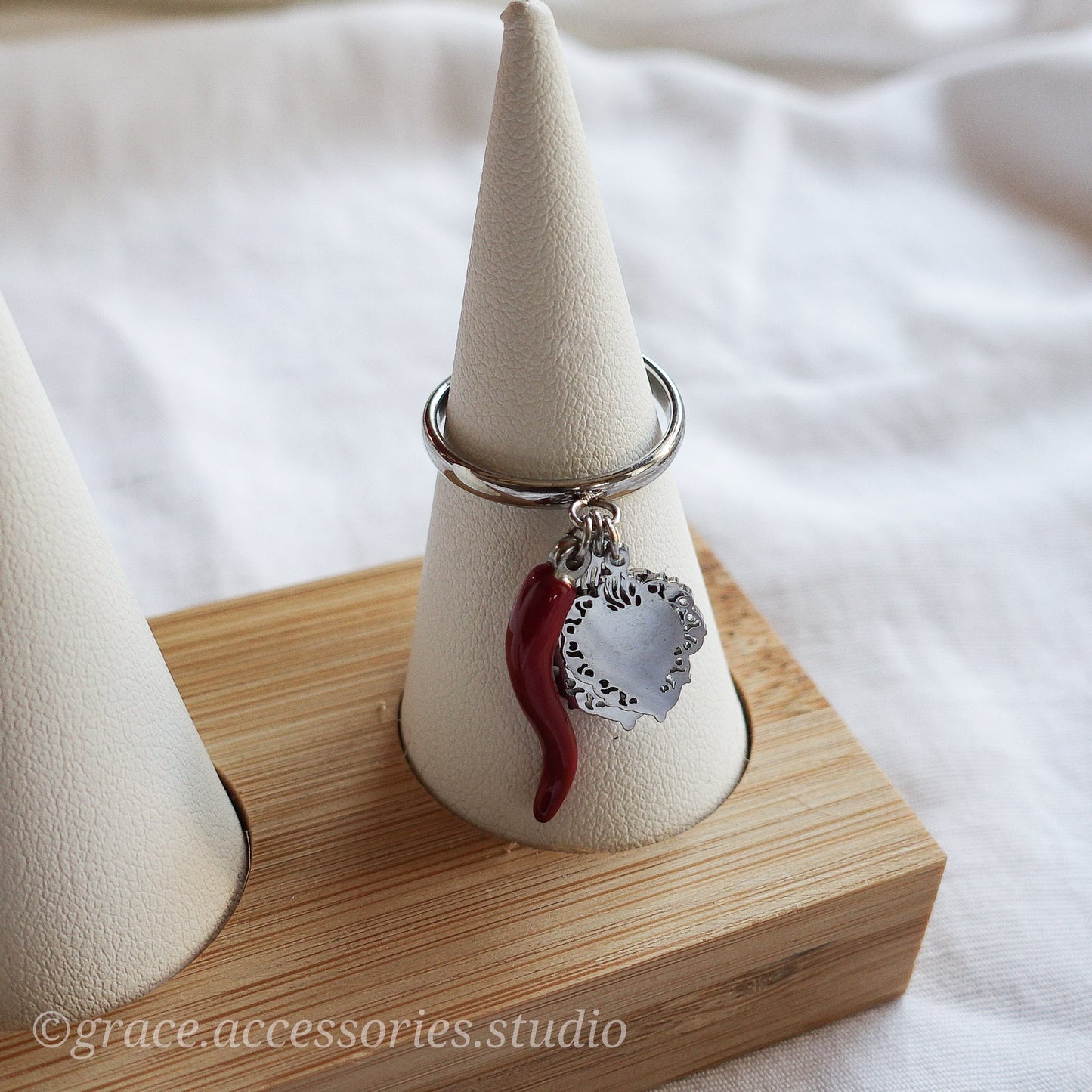 LUCKY ~ Anello charms cornetto + cuore sacro ACCIAIO INOSSIDABILE