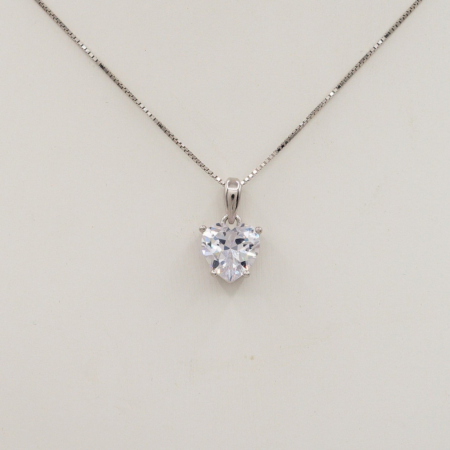 JADE ~ ARGENTO 925 ~ Collana con pendente cuore in cubic zirconia