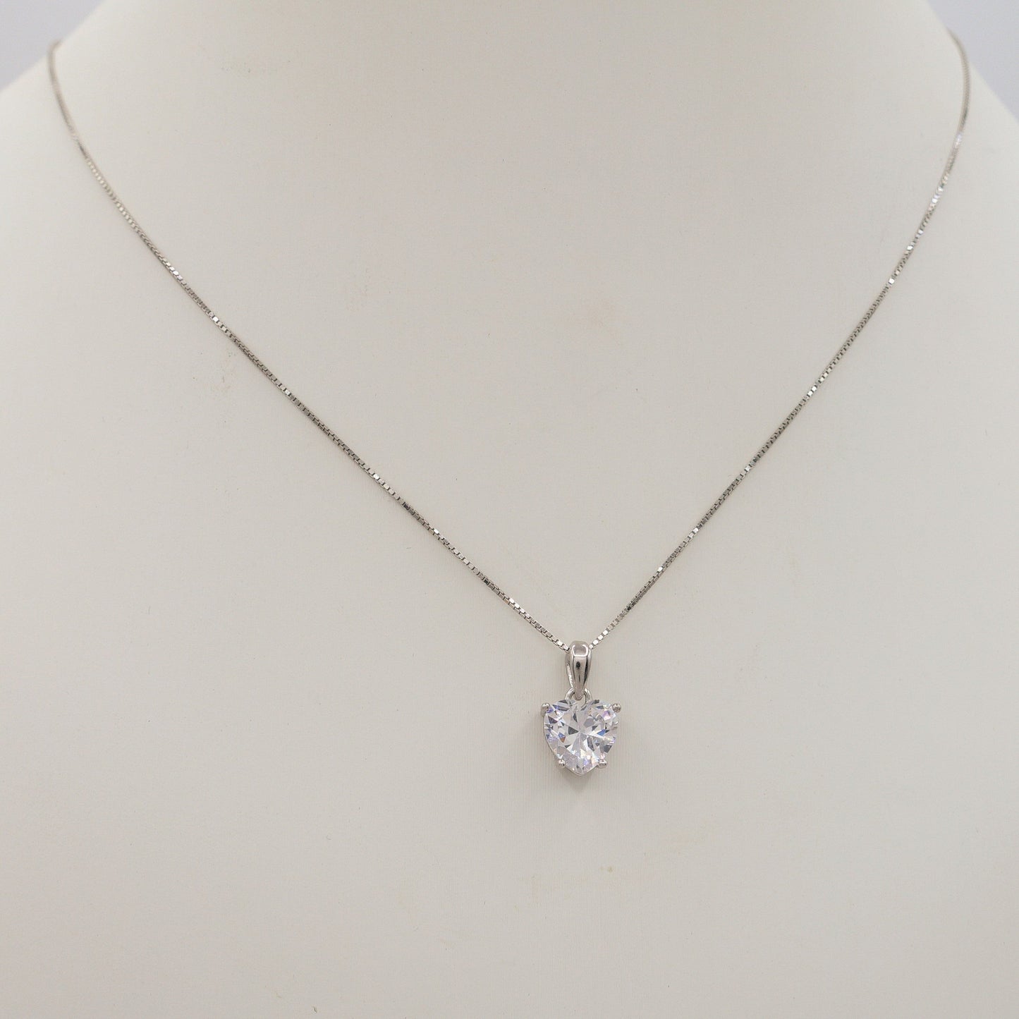 JADE ~ ARGENTO 925 ~ Collana con pendente cuore in cubic zirconia