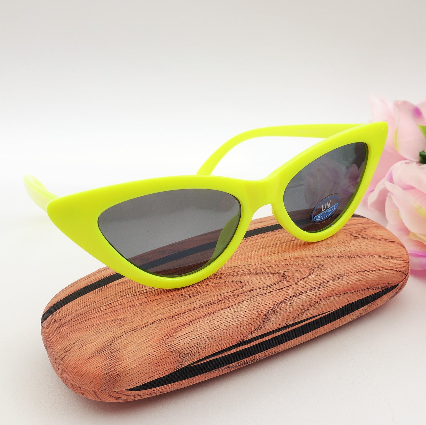 ARYA - Occhiali da sole CATEYE UV400 con custodia