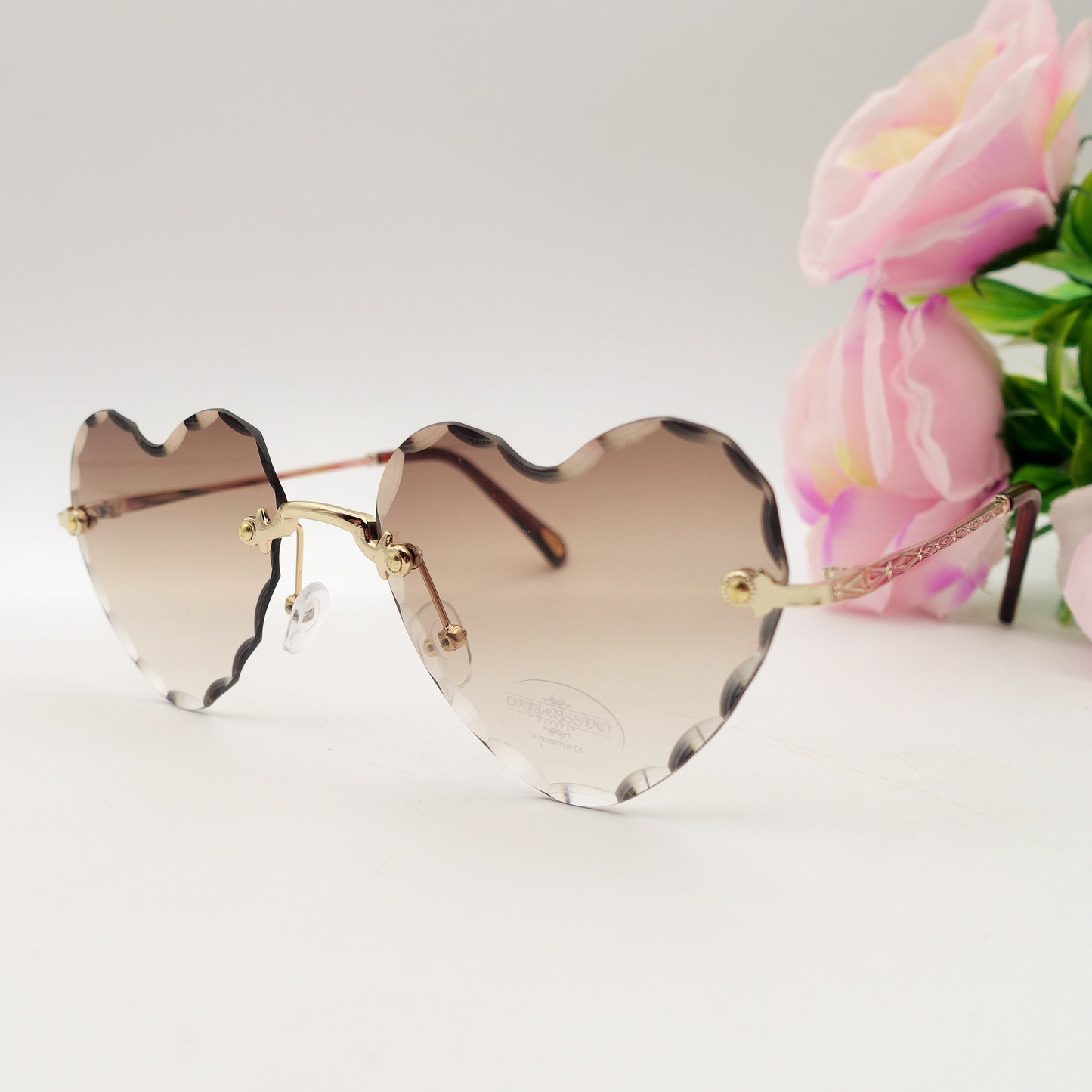 ADELINE - Occhiali da sole a cuore UV400 con custodia