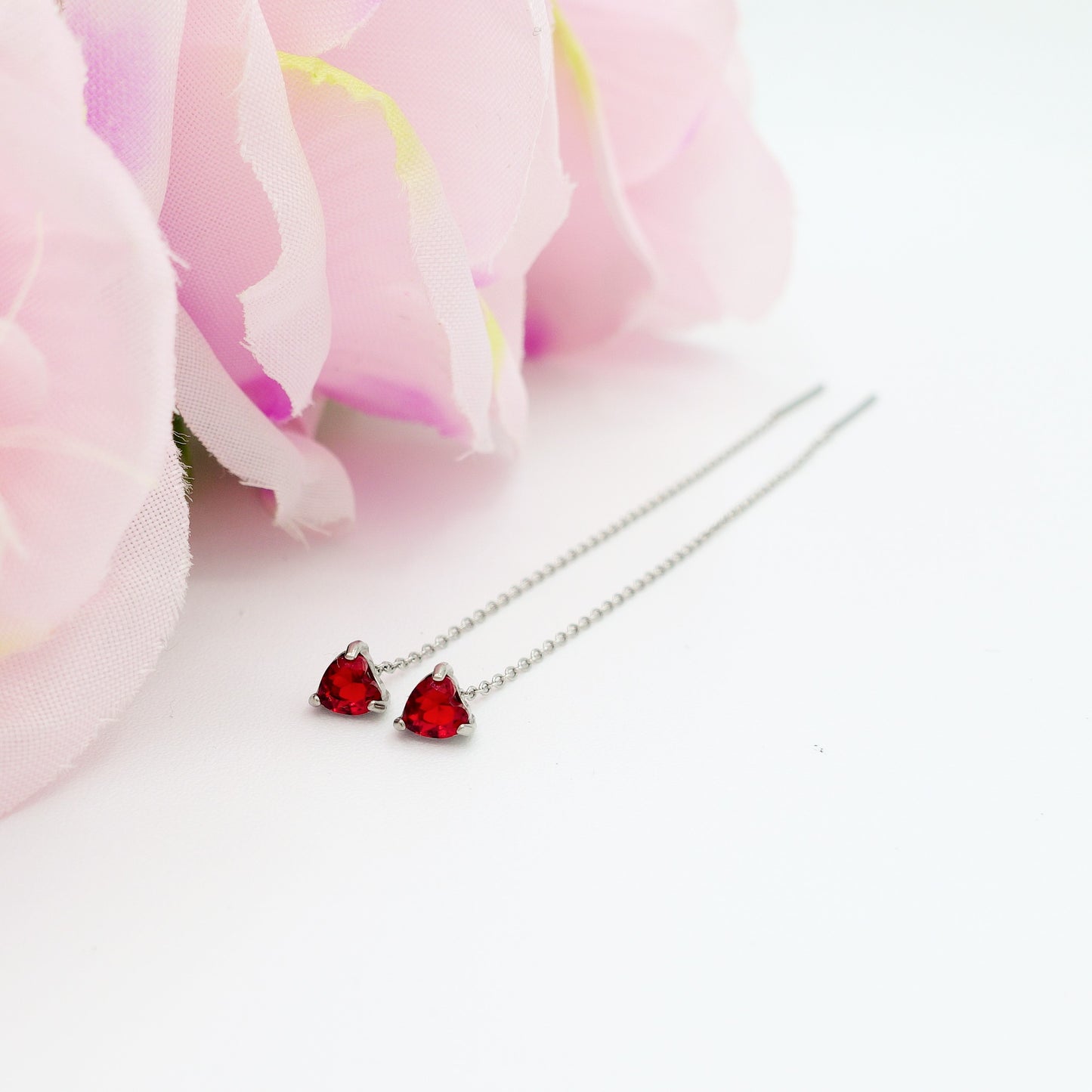 SHINY CUORE Rainbow - Acciaio inossidabile ~ PAIO Orecchini filo pendenti con cubic zirconia a cuore - Saliscendi -