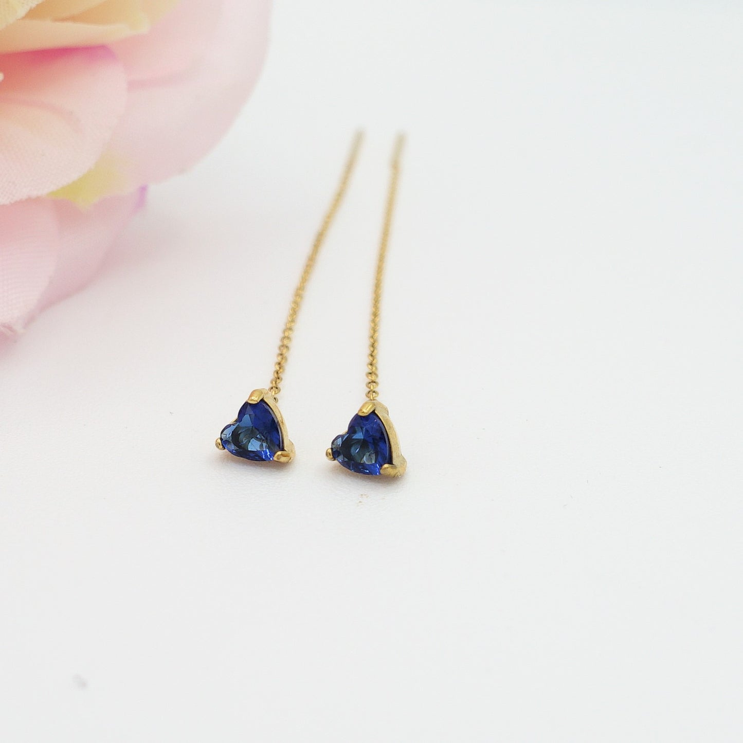 SHINY CUORE Rainbow - Acciaio inossidabile ~ PAIO Orecchini filo pendenti con cubic zirconia a cuore - Saliscendi -