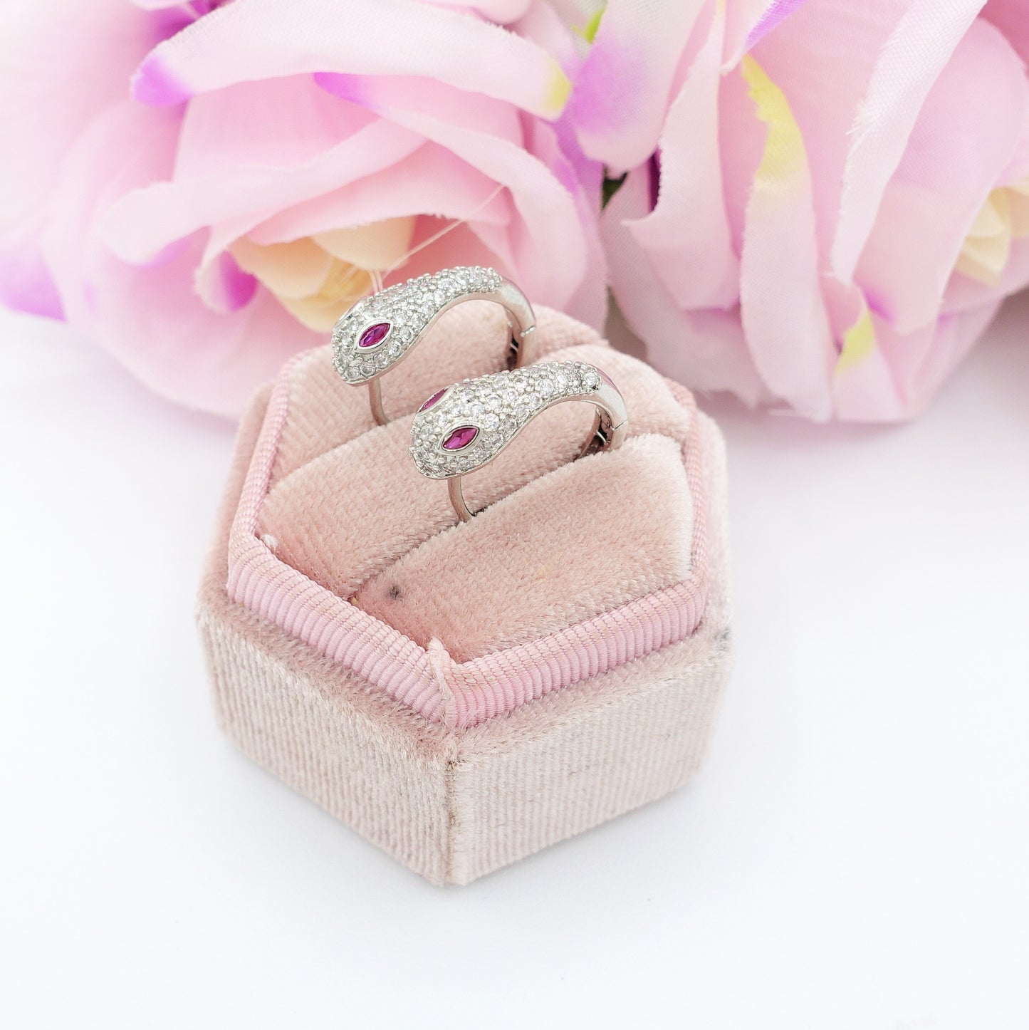 BELINDA- Orecchini cerchi serpente cubic zirconia