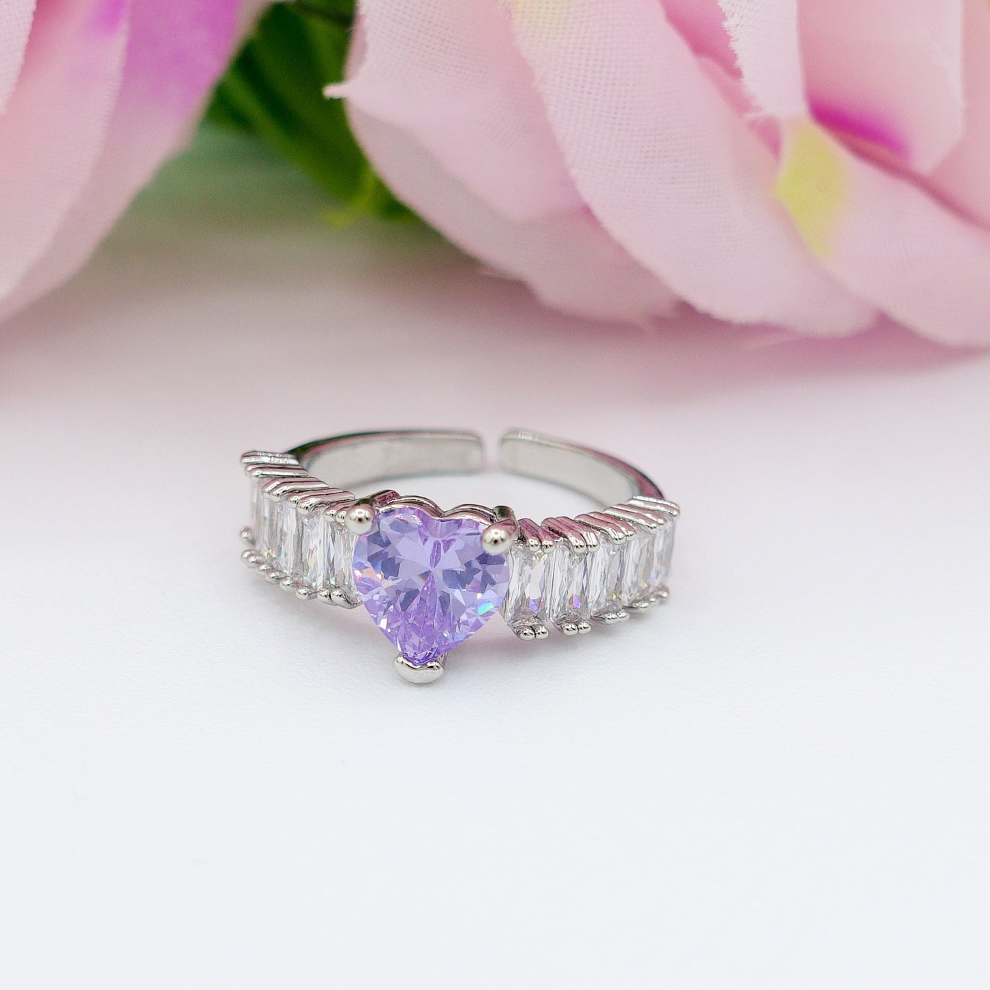 JULIANNE BIG HEART ~ Anello in cubic zirconia taglio baguette e cuore
