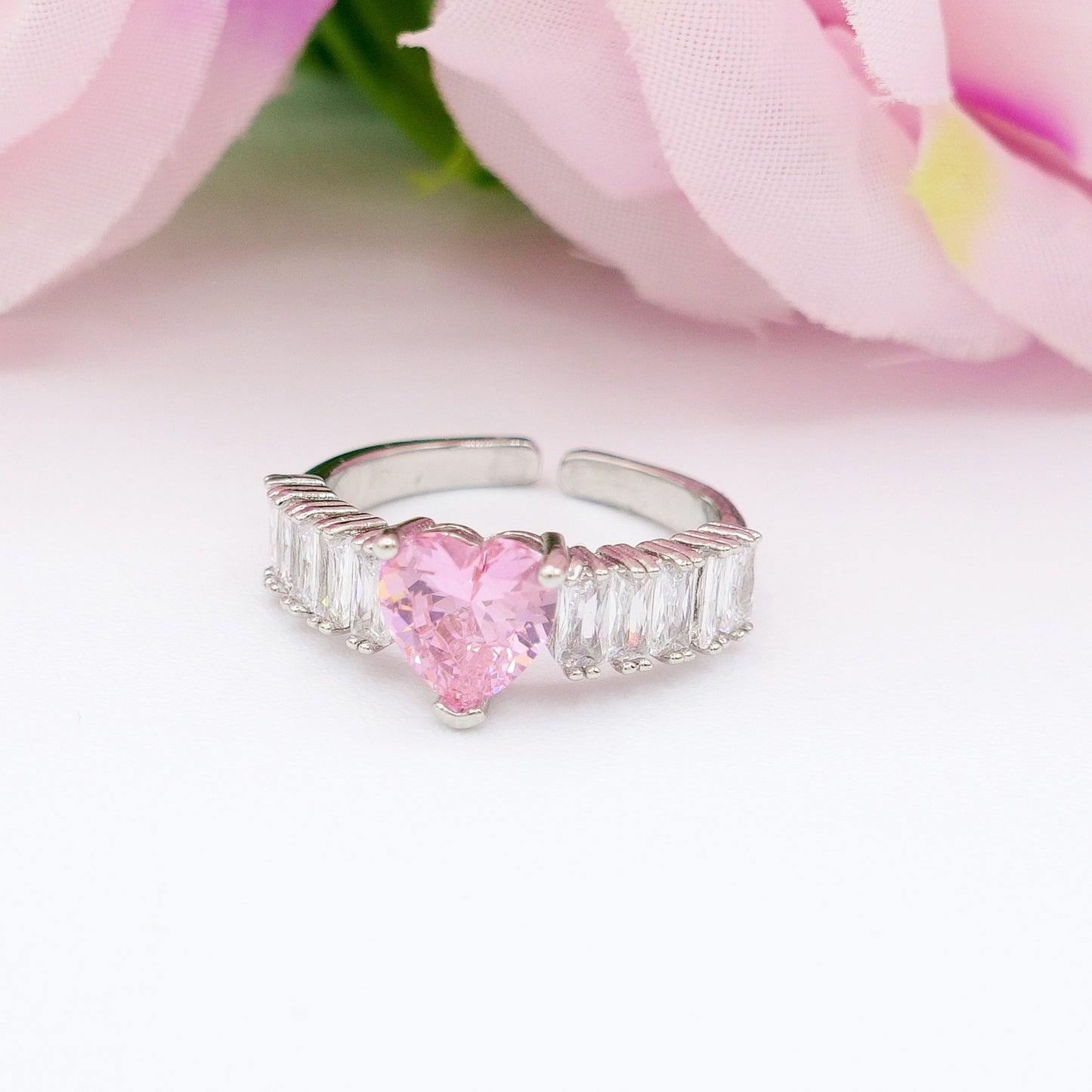 JULIANNE BIG HEART ~ Anello in cubic zirconia taglio baguette e cuore