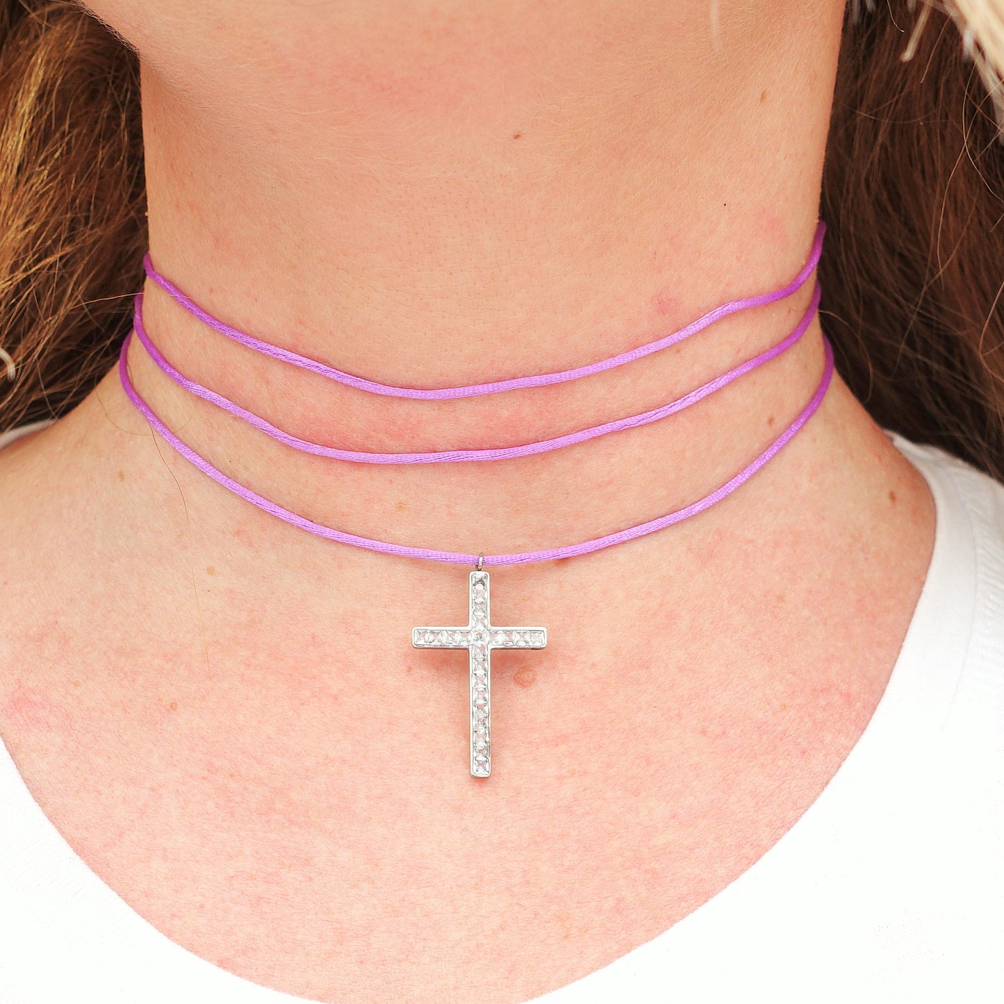 FANNY FLUO - ACCIAIO INOSSIDABILE - Collana cordino seta con croce zirconata