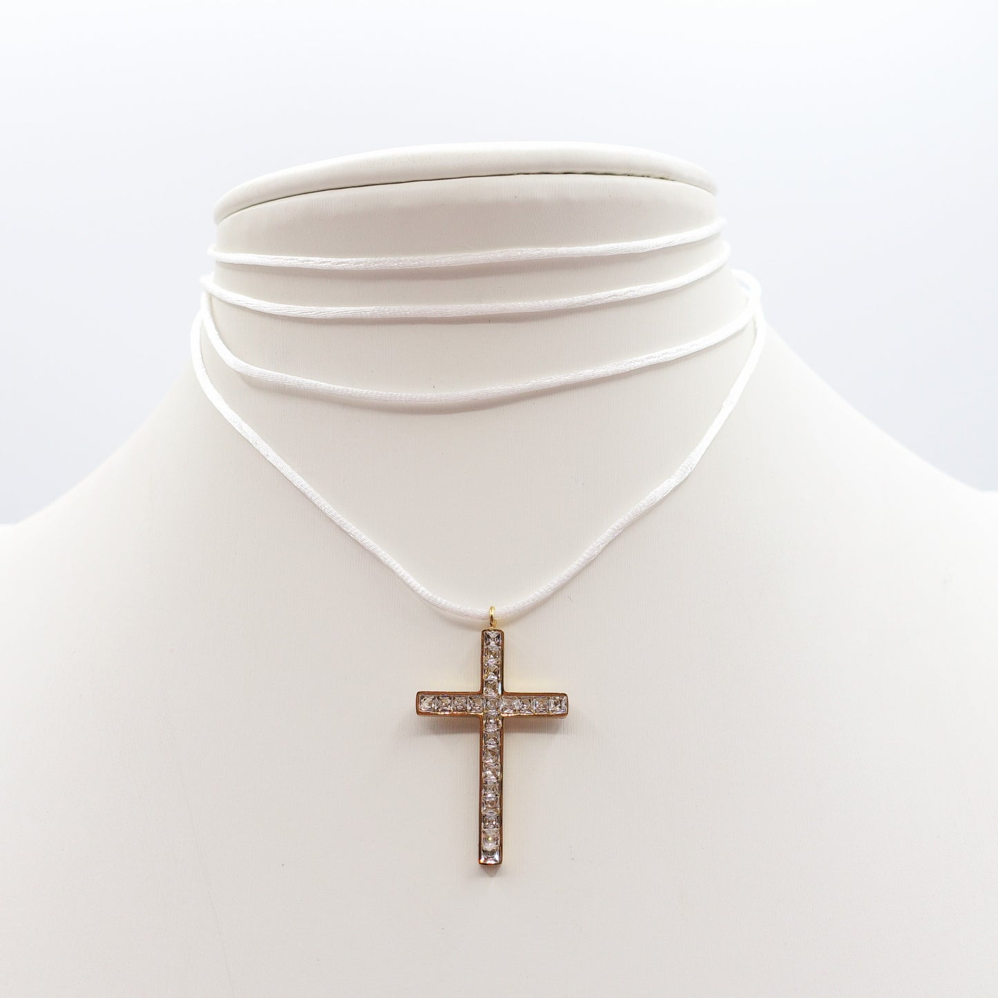FANNY FLUO - ACCIAIO INOSSIDABILE - Collana cordino seta con croce zirconata