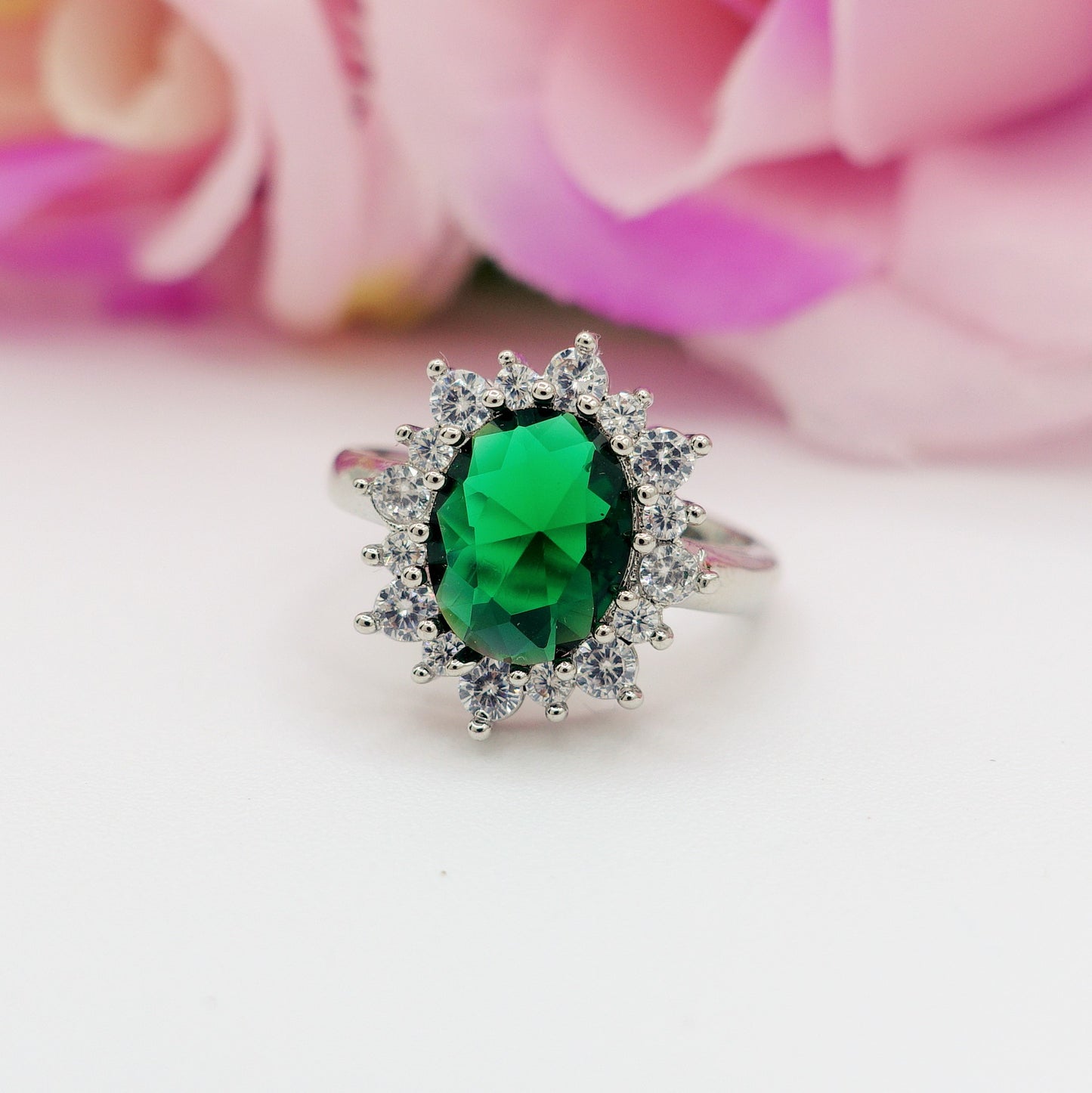 KATE ~ XL ~ Anello regolabile con cubic zirconia a forma di OVALE