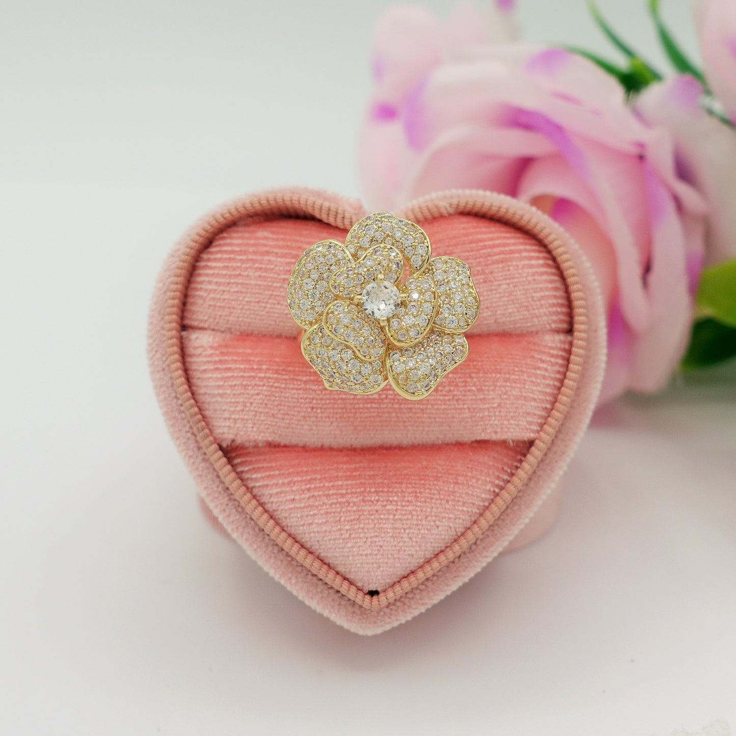CAMELIA CRYSTAL RING - Anello regolabile con fiore zirconato in Cubic Zirconia