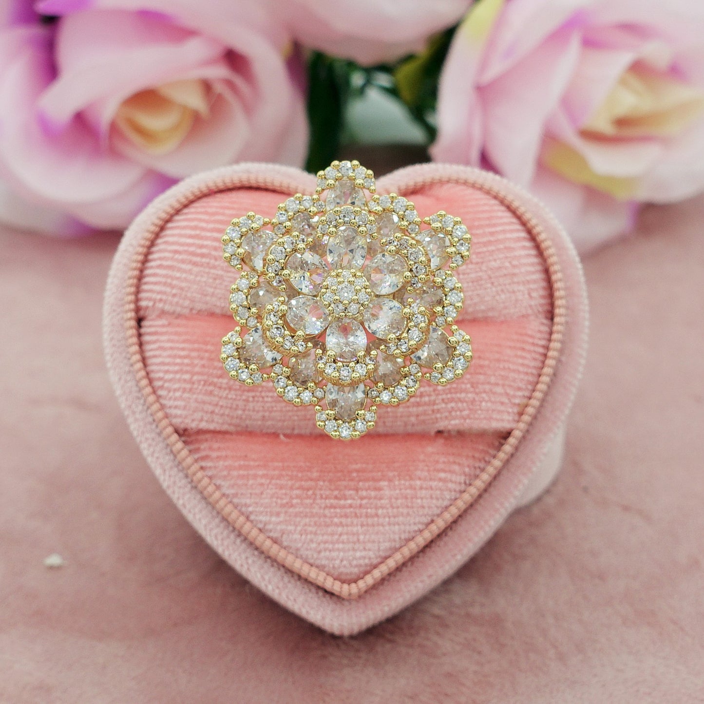 CAMELIA CRYSTAL RING - XL - Anello regolabile con fiore zirconato in Cubic Zirconia