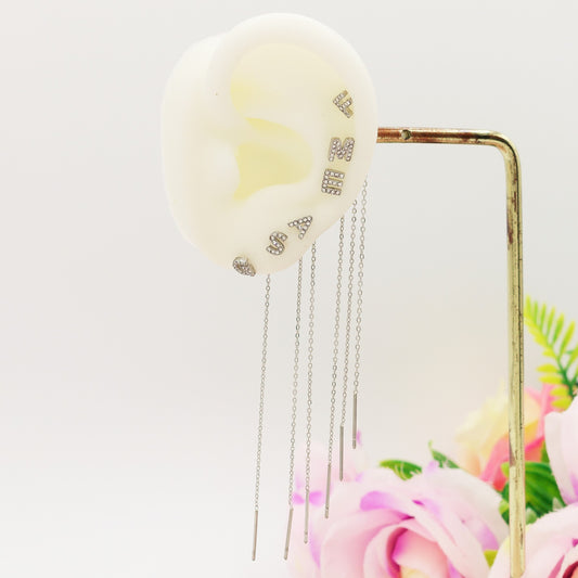 ORECCHINO SHINY INITIALS ~ ACCIAIO INOSSIDABILE - MONO Orecchino filo pendente con cubic zirconia a iniziale - Saliscendi -