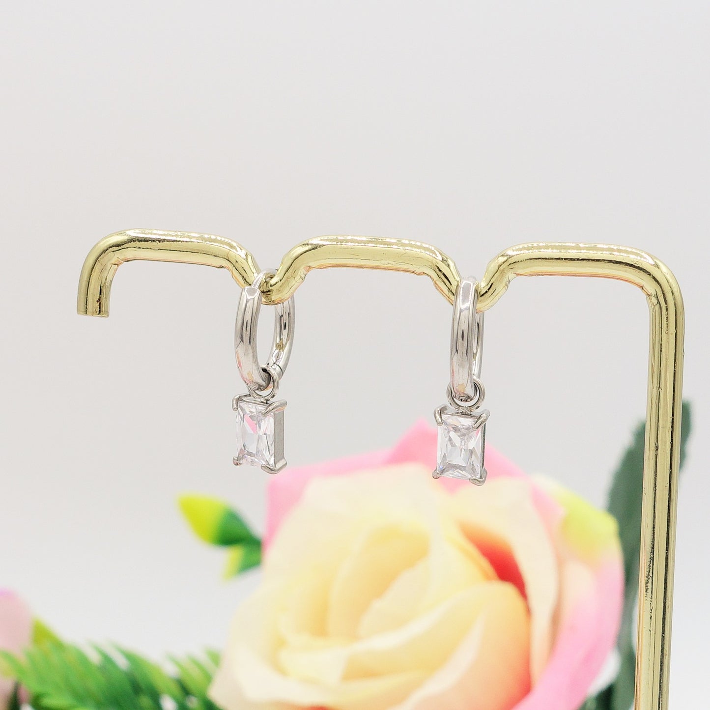 NATALIE - acciaio inossidabile - Paio Orecchini con pendente cubic zirconia taglio baguette