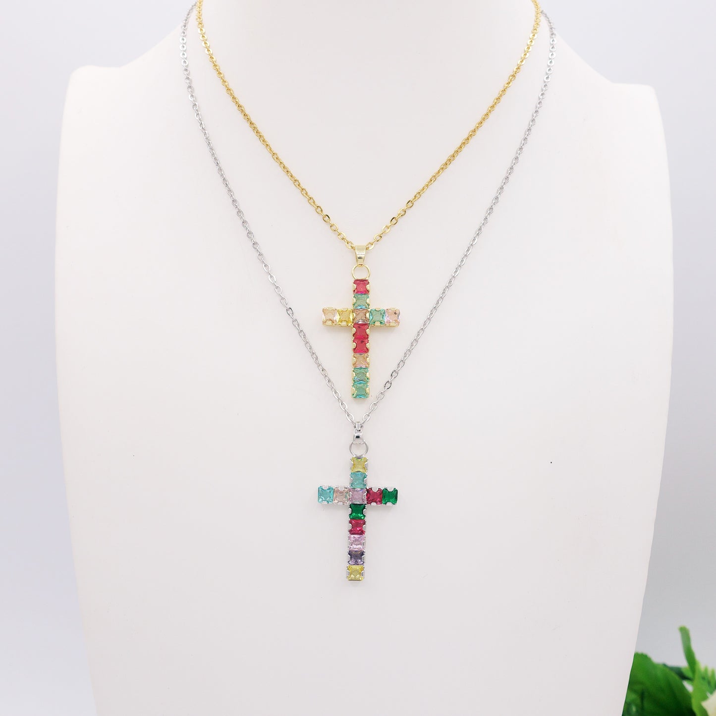 ANNETTE - ACCIAIO INOSSIDABILE- Collana con pendente croce in cubic zirconia
