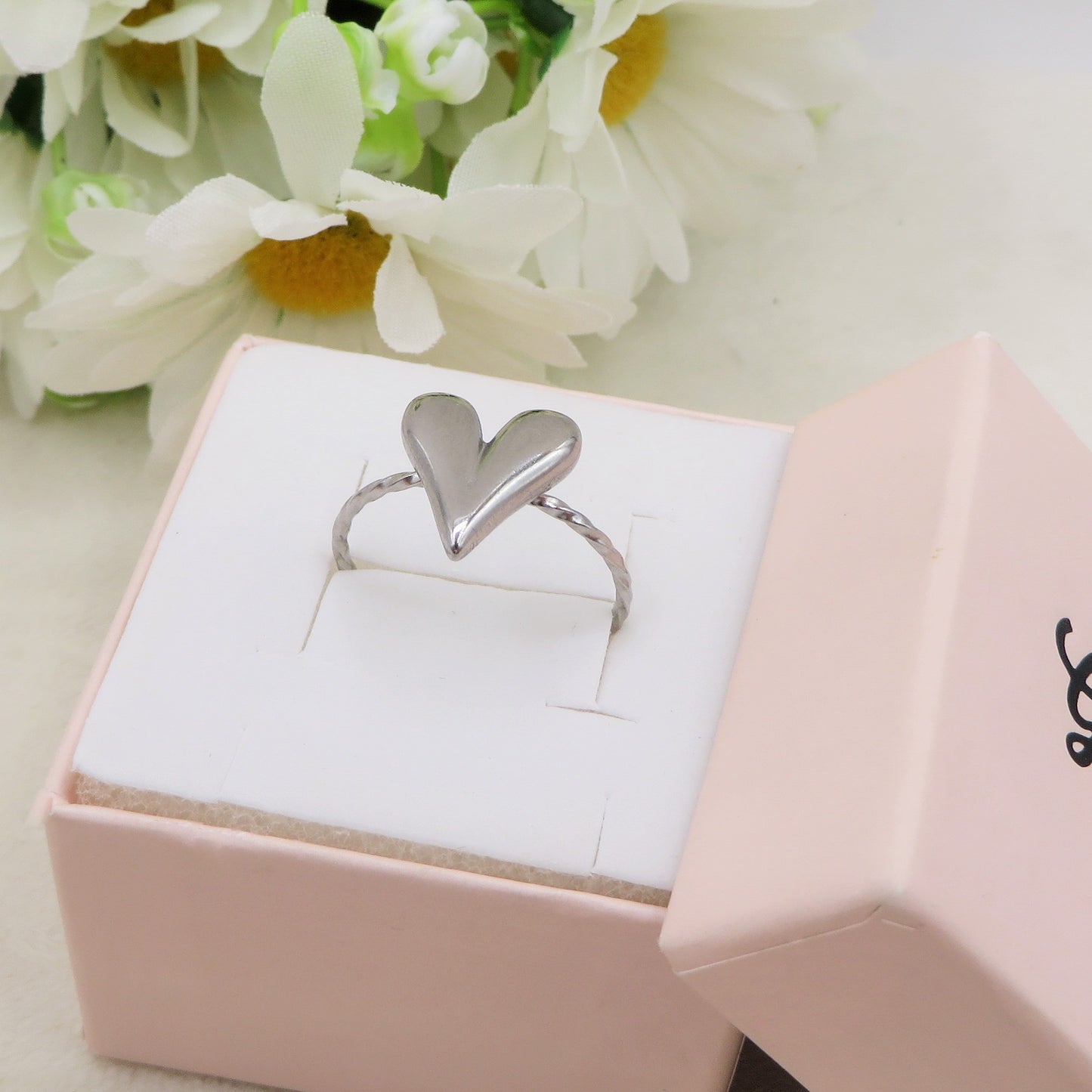 ALMA ~ Anello cuore appuntito ACCIAIO INOSSIDABILE
