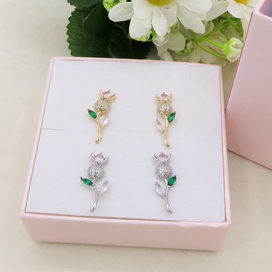 LIFE ROSE SHINE ~ Orecchini floreali a rosa in Cubic Zirconia