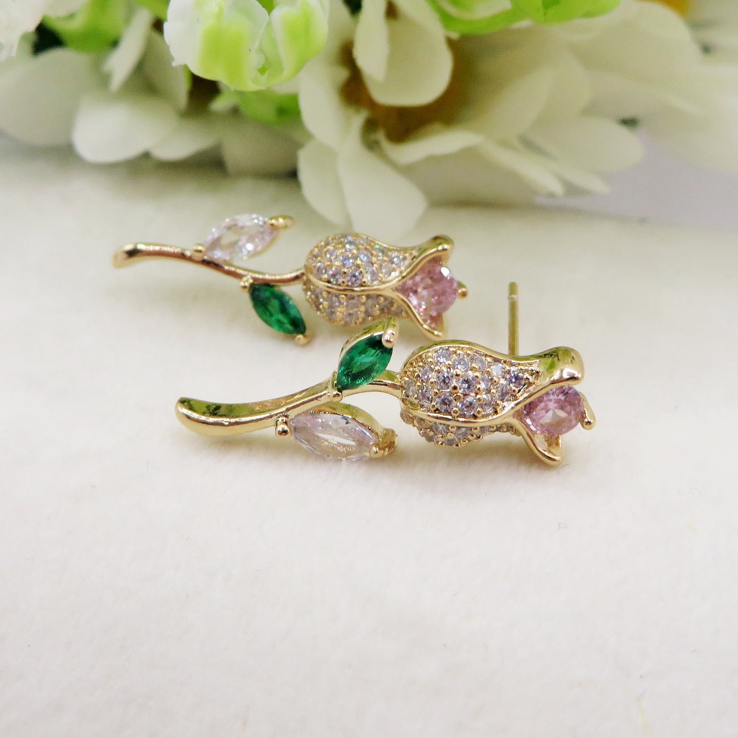 LIFE ROSE SHINE ~ Orecchini floreali a rosa in Cubic Zirconia