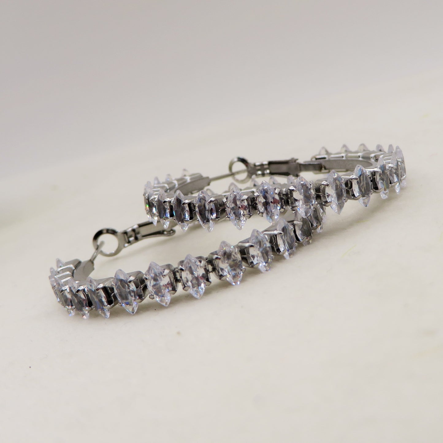 PIPER big hoops ~ ACCIAIO INOSSIDABILE - Paio Orecchini a Cerchio con cubic zirconia