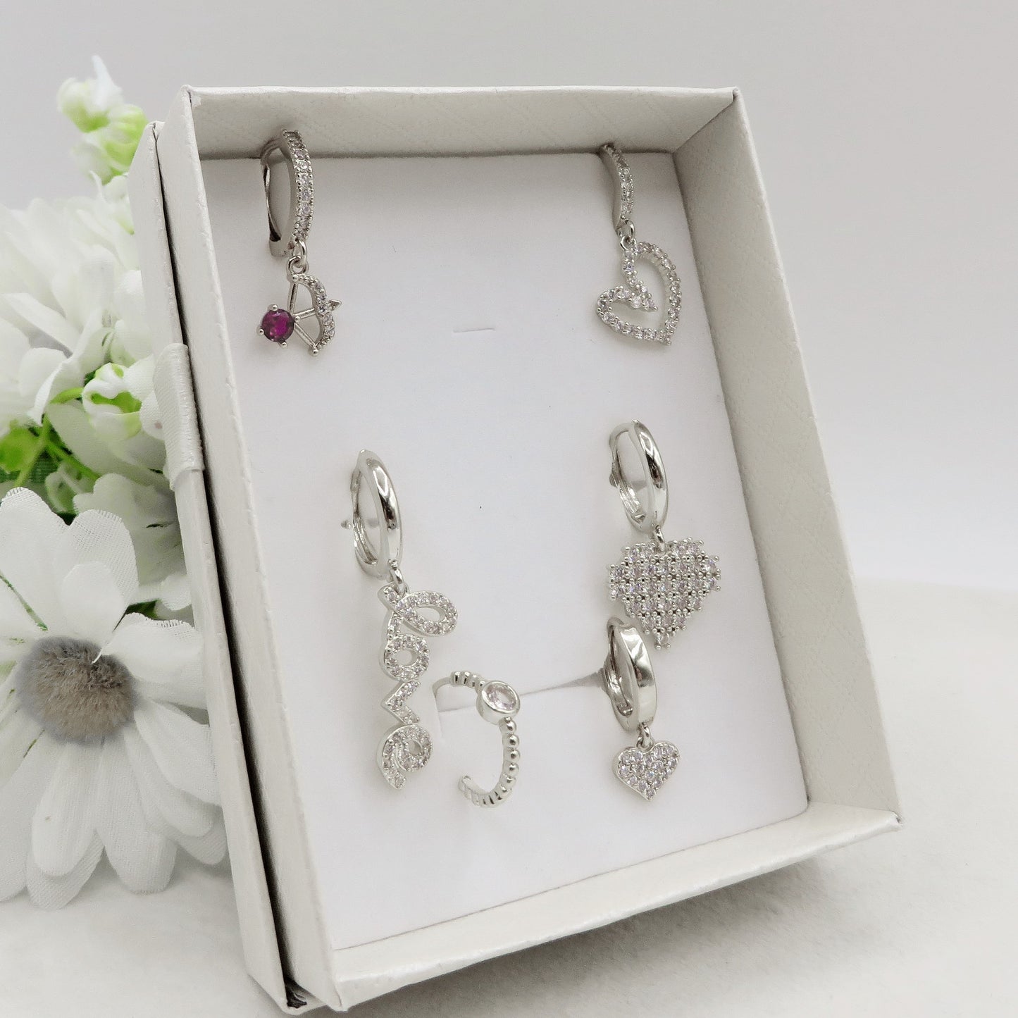 Crystal HEART Set 6 Orecchini pendenti in cubic zirconia a forma di cuore -