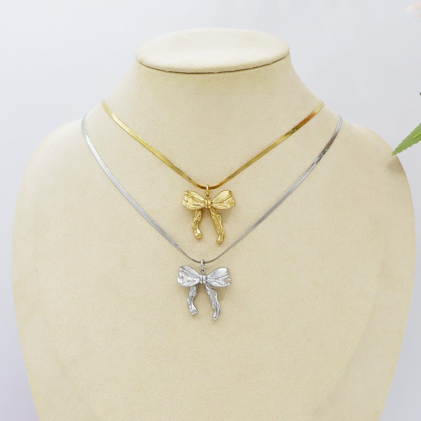 WALDORF large - ACCIAIO INOSSIDABILE - collana con pendente fiocco