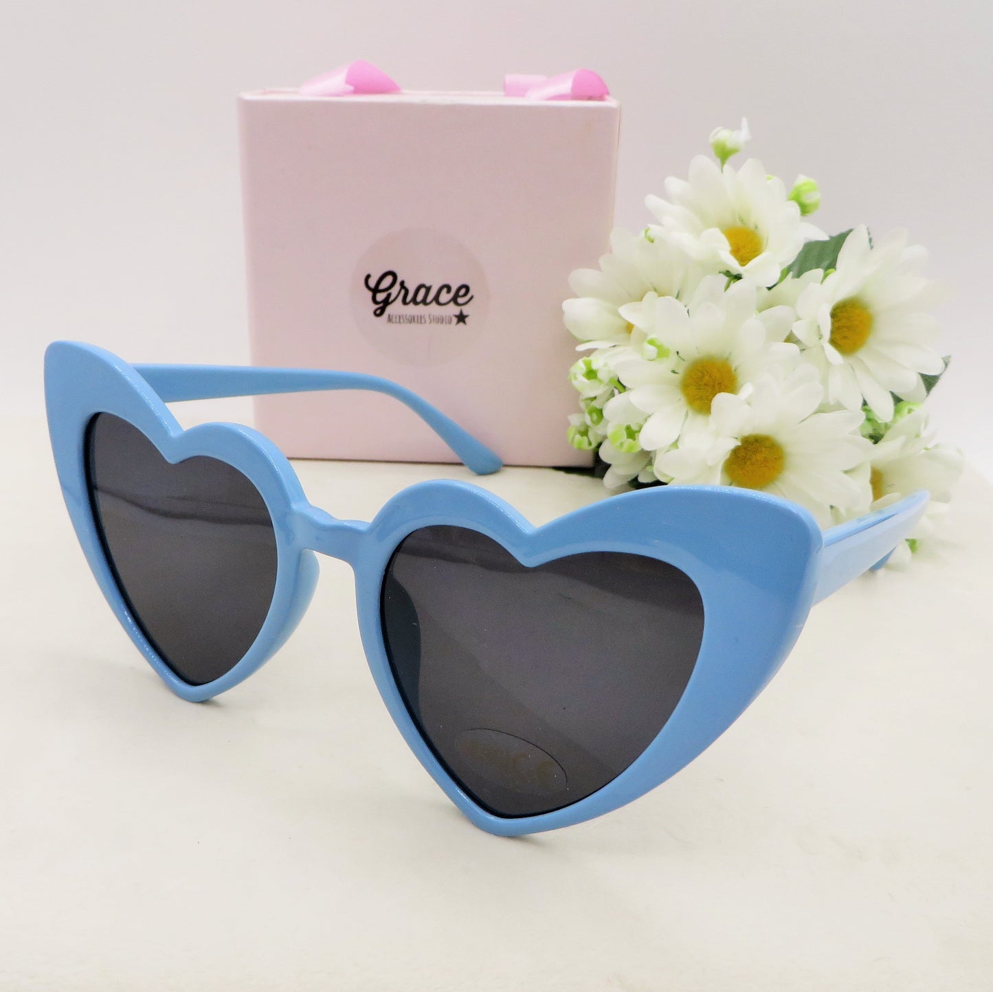 BETH - Occhiali da sole a cuore UV400 con custodia