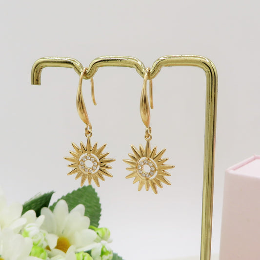 YOU'RE MY SUN monachella ~ Orecchini a monachella con sole e cubic zirconia in acciaio inossidabile