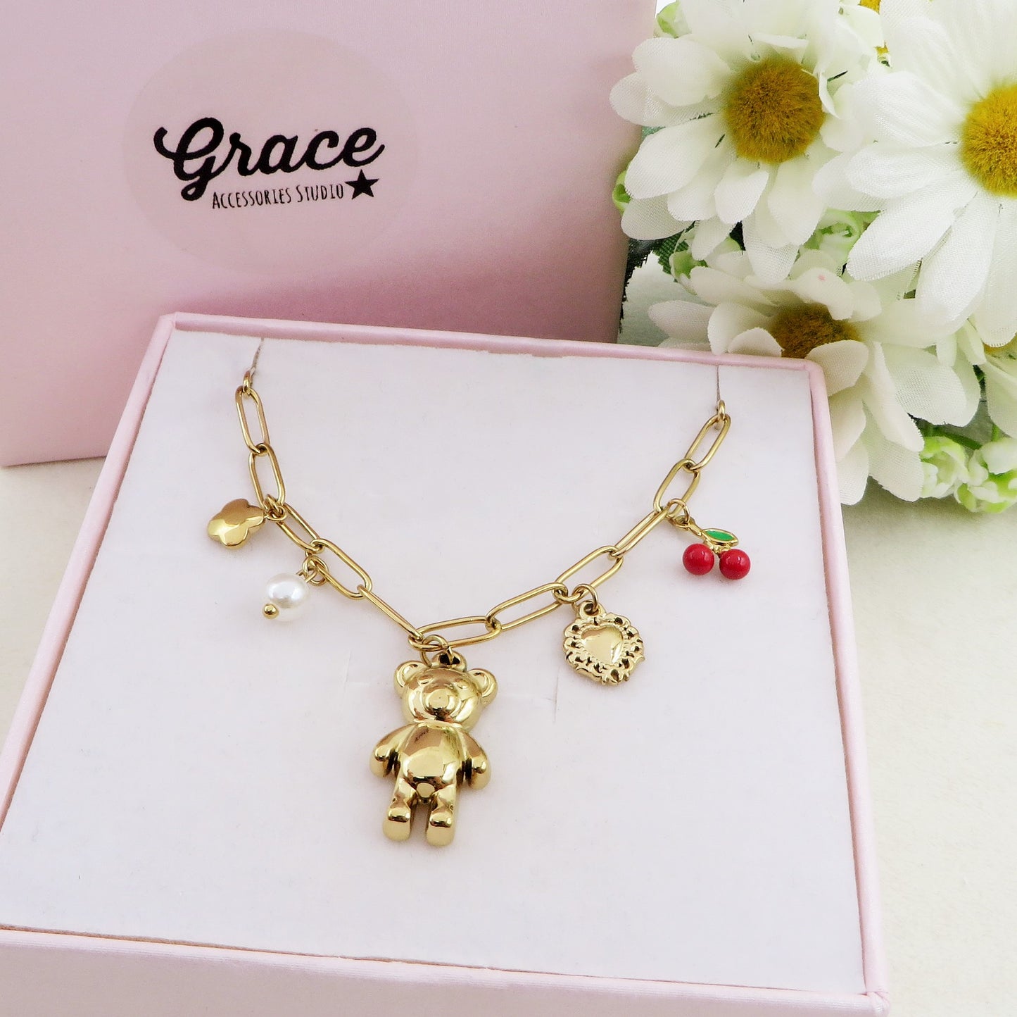 CHERRY TEDDY Collana - ACCIAIO inossidabile - Collana catena charms orsetto, ciligie, cuore sacro
