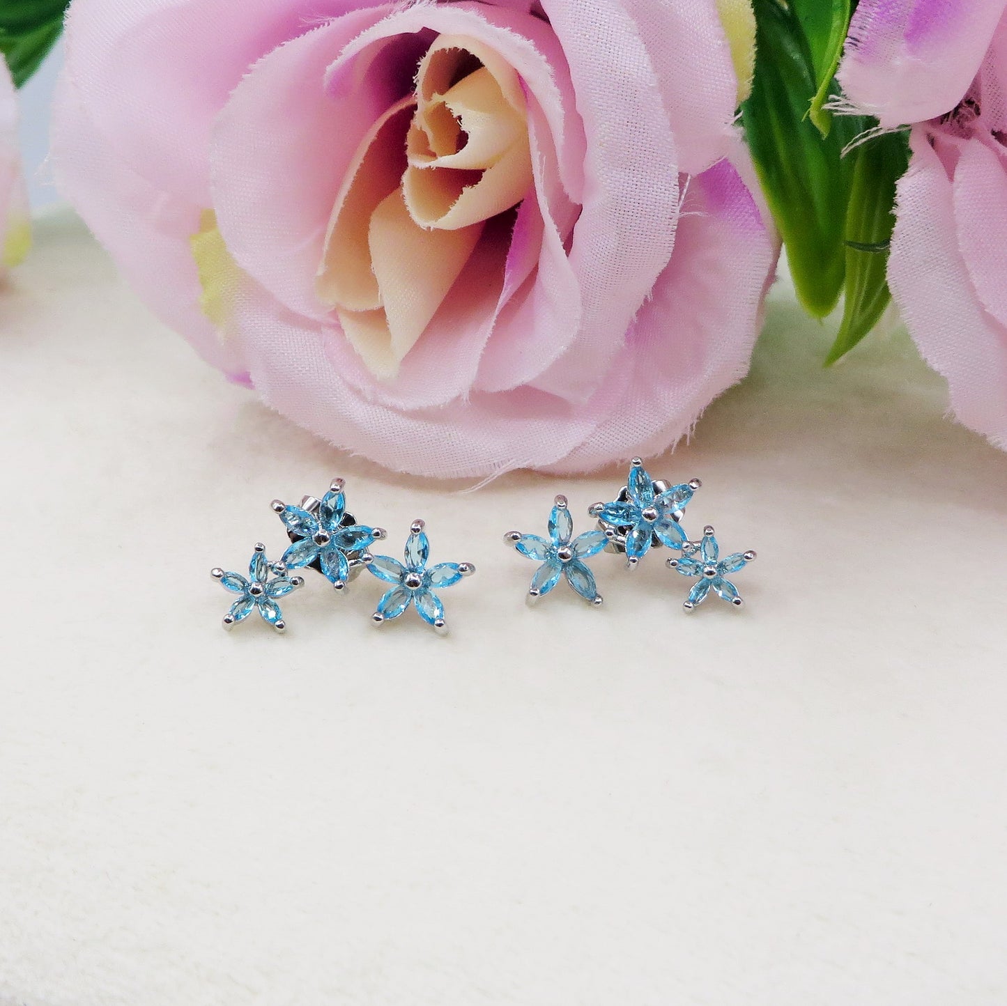 MILLIE ~ Orecchini flowers con cubic zirconia
