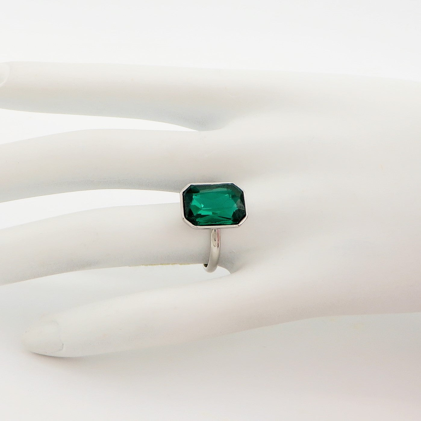 TAYLOR ~ Anello regolabile in ACCIAIO INOSSIDABILE con pietra