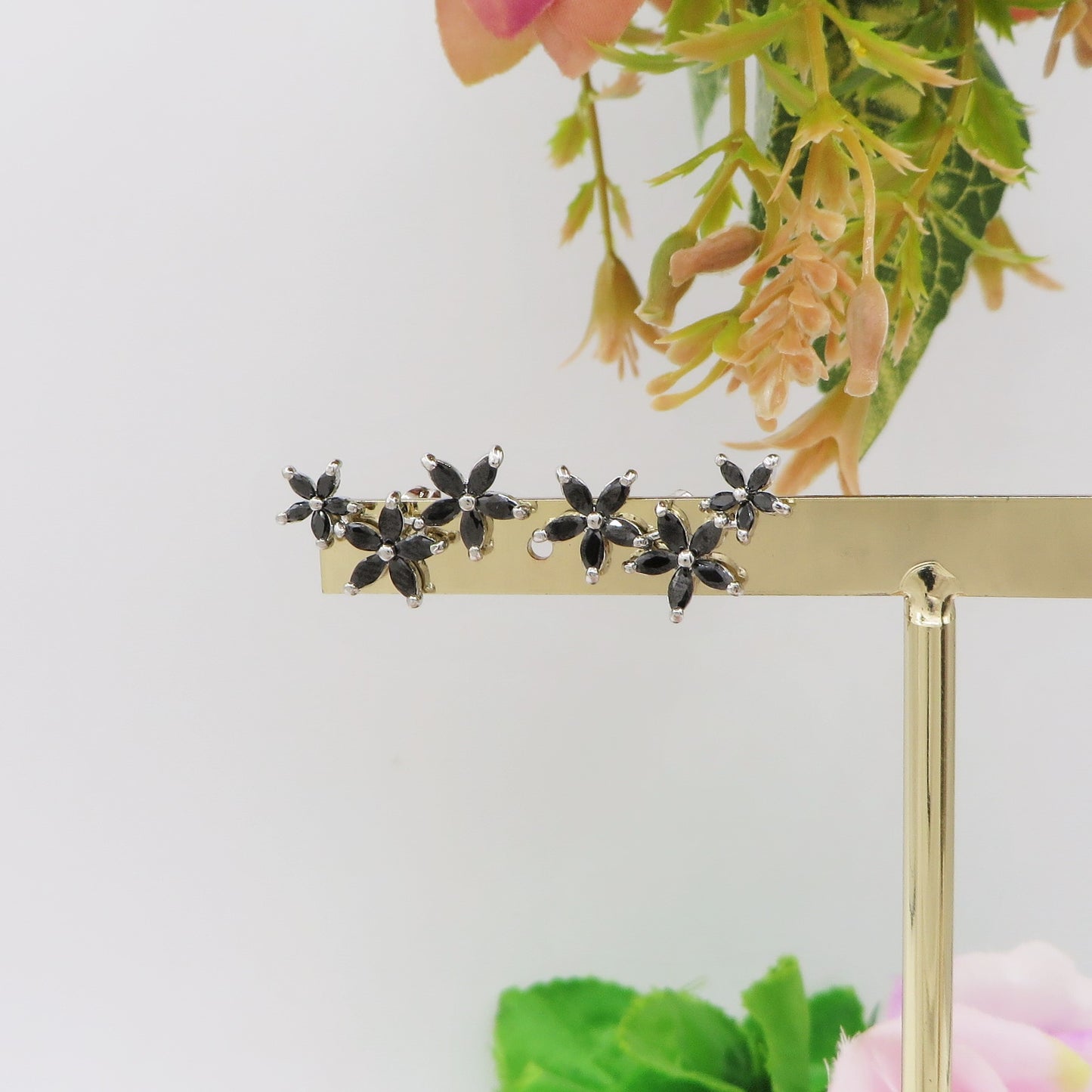 MILLIE ~ Orecchini flowers con cubic zirconia
