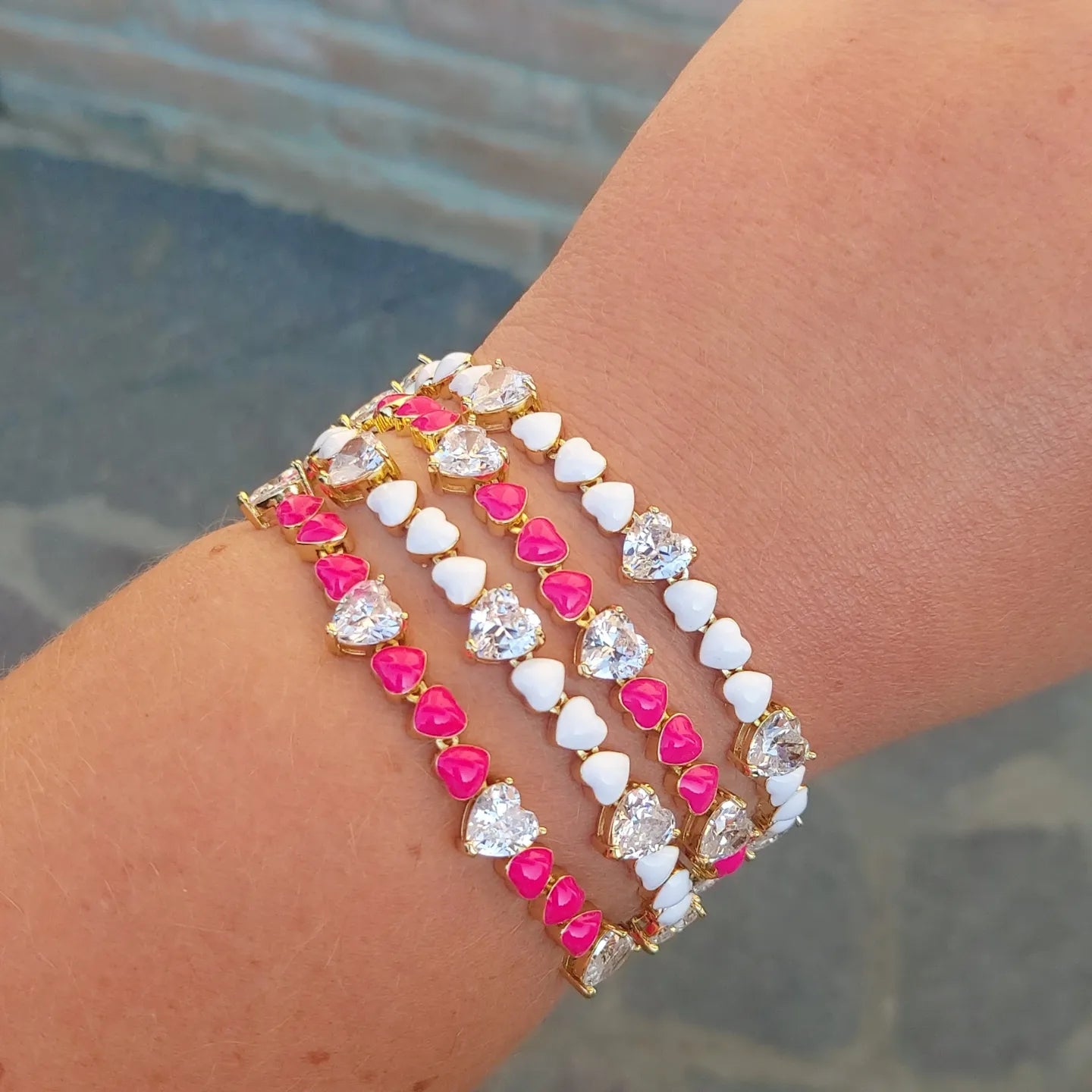 CLAIRE COLOURS - Bracciale Tennis - Bracciale con cuoricini bombè smaltati e Cubic Zirconia a forma di cuore