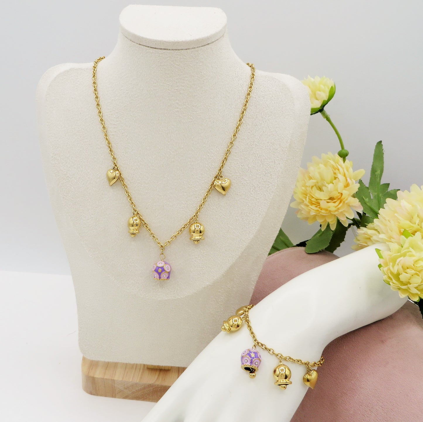 ROSABELL - ACCIAIO INOSSIDABILE - Bracciale con campanelle e cuori bombe' chiama angeli