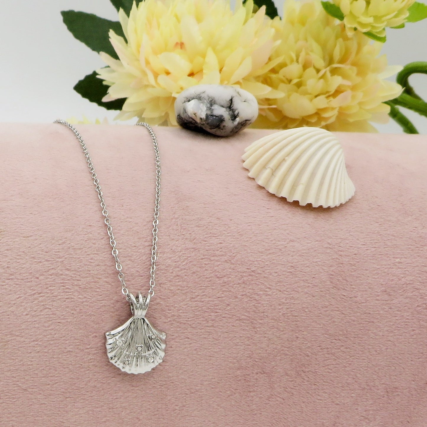 CALYPSO - Collana pendente conchiglia in Acciaio inossidabile e cubic zirconia
