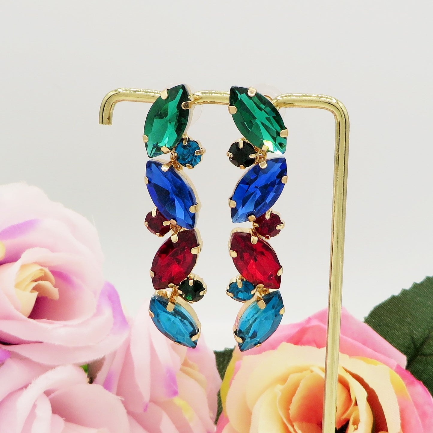 COLETTE - Orecchini pendenti con pietre sfaccettate e Cubic Zirconia
