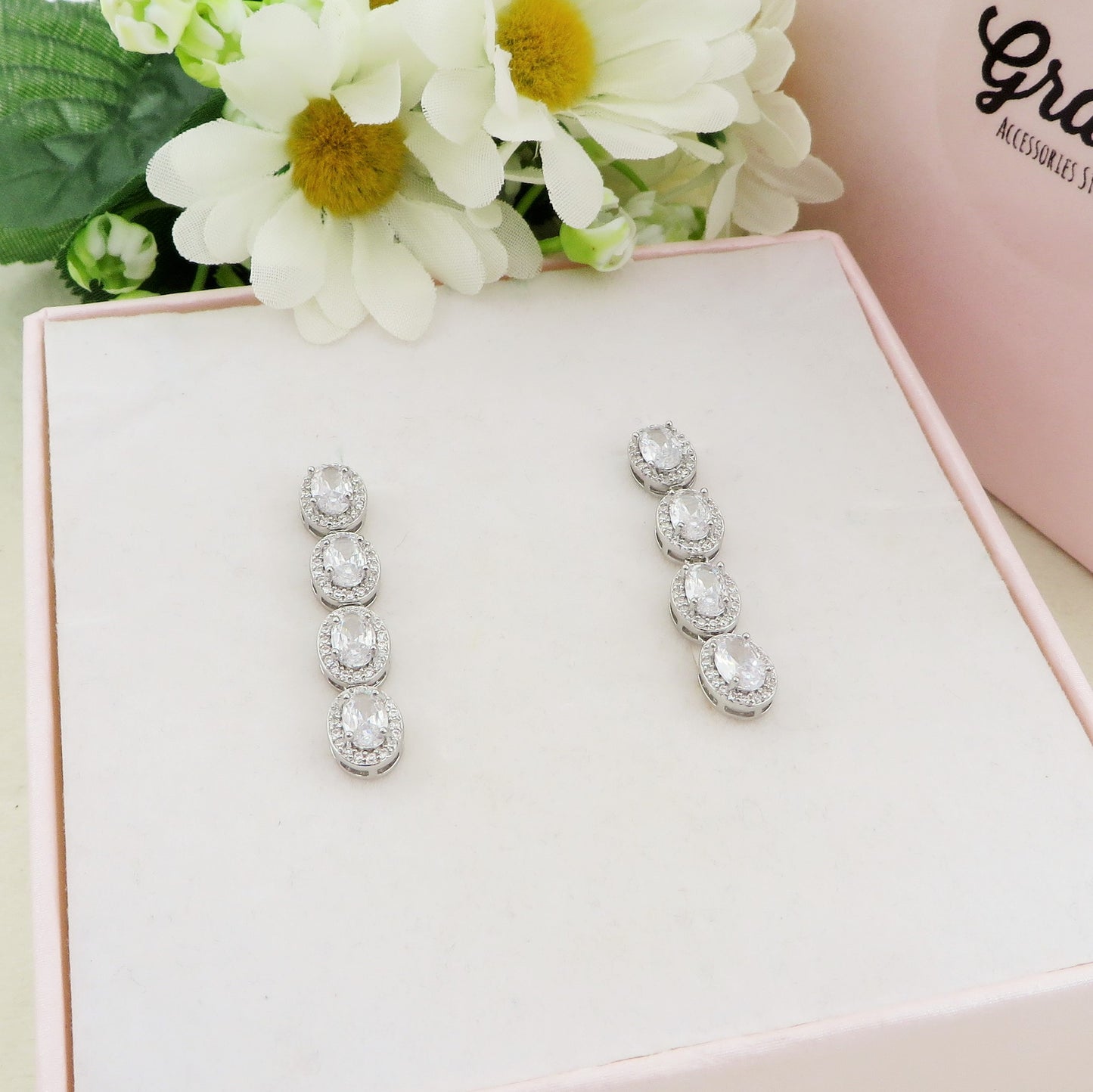 LENA PENDENTI ~ Orecchini in Cubic Zirconia rotondo