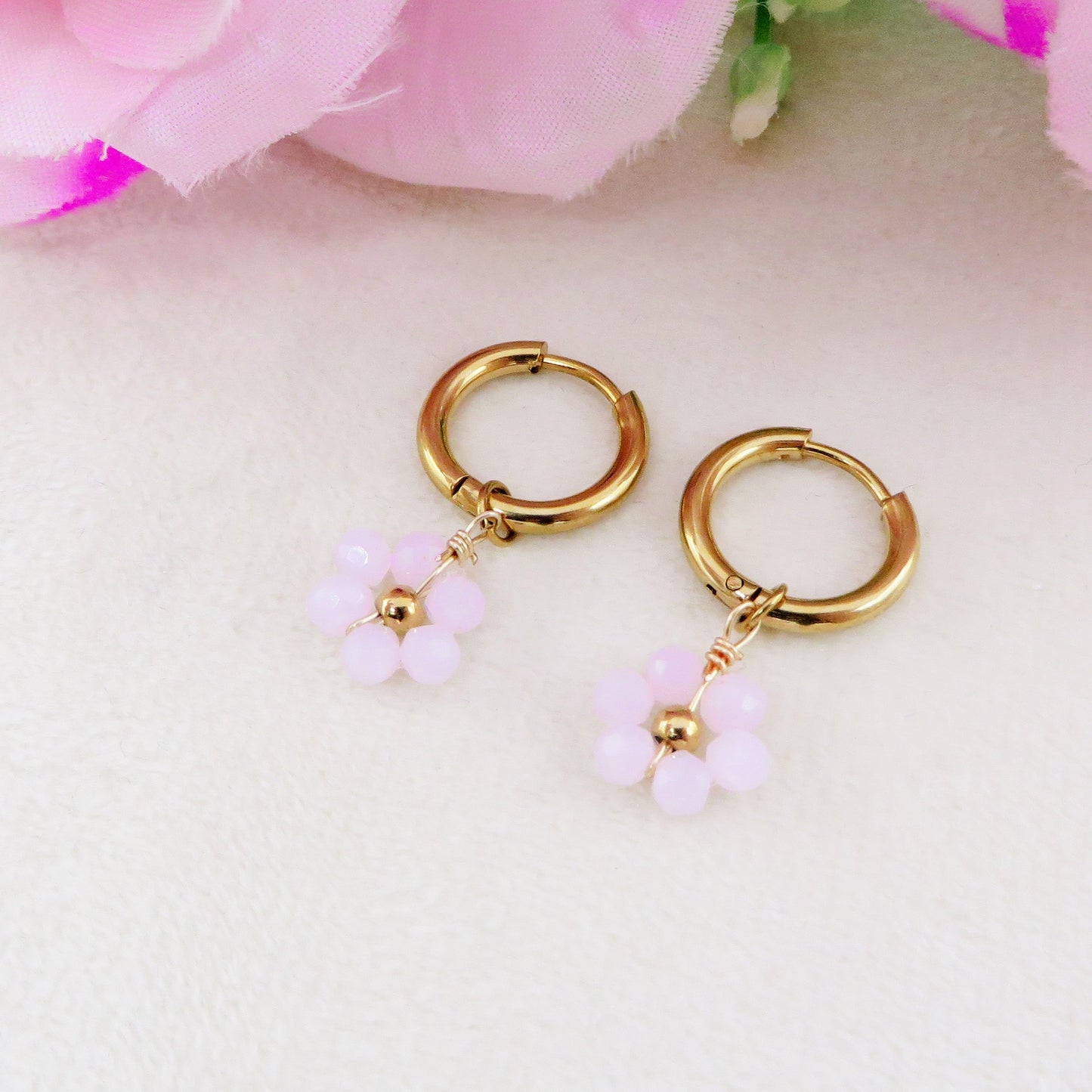 DAISY ~ ACCIAIO INOSSIDABILE Orecchini mini hoops con fiori e cristalli