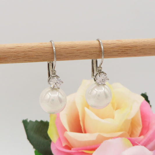 PEARLS monachella ~ Orecchini a monachella con perla e punto luce in Cubic Zirconia