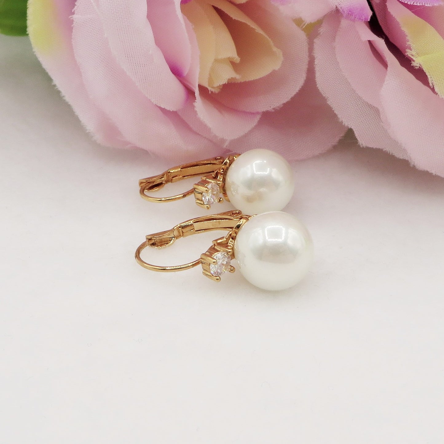 PEARLS monachella ~ Orecchini a monachella con perla e punto luce in Cubic Zirconia