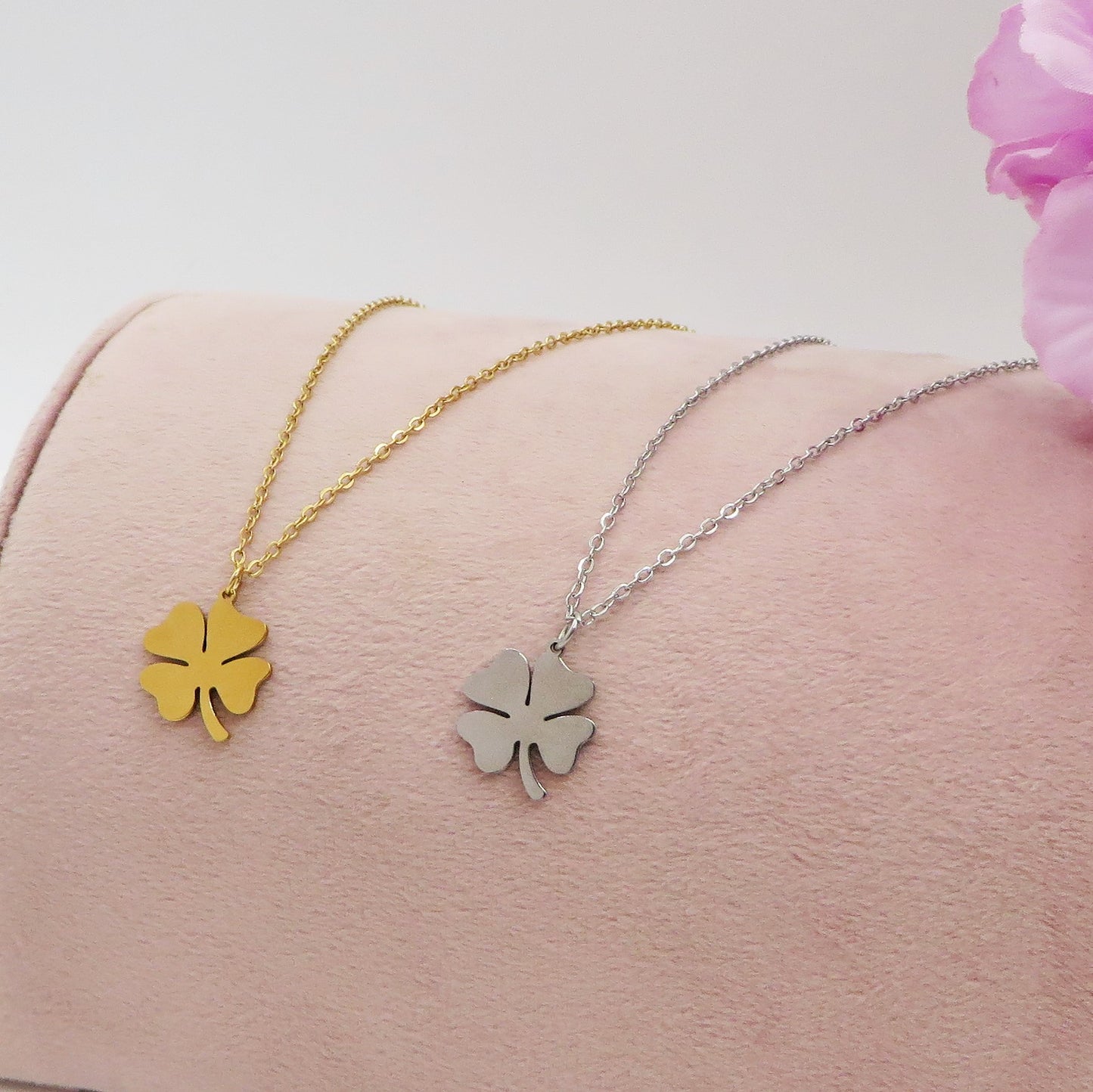 CLOVER ~ ACCIAIO INOSSIDABILE - Collana ciondolo quadrifoglio