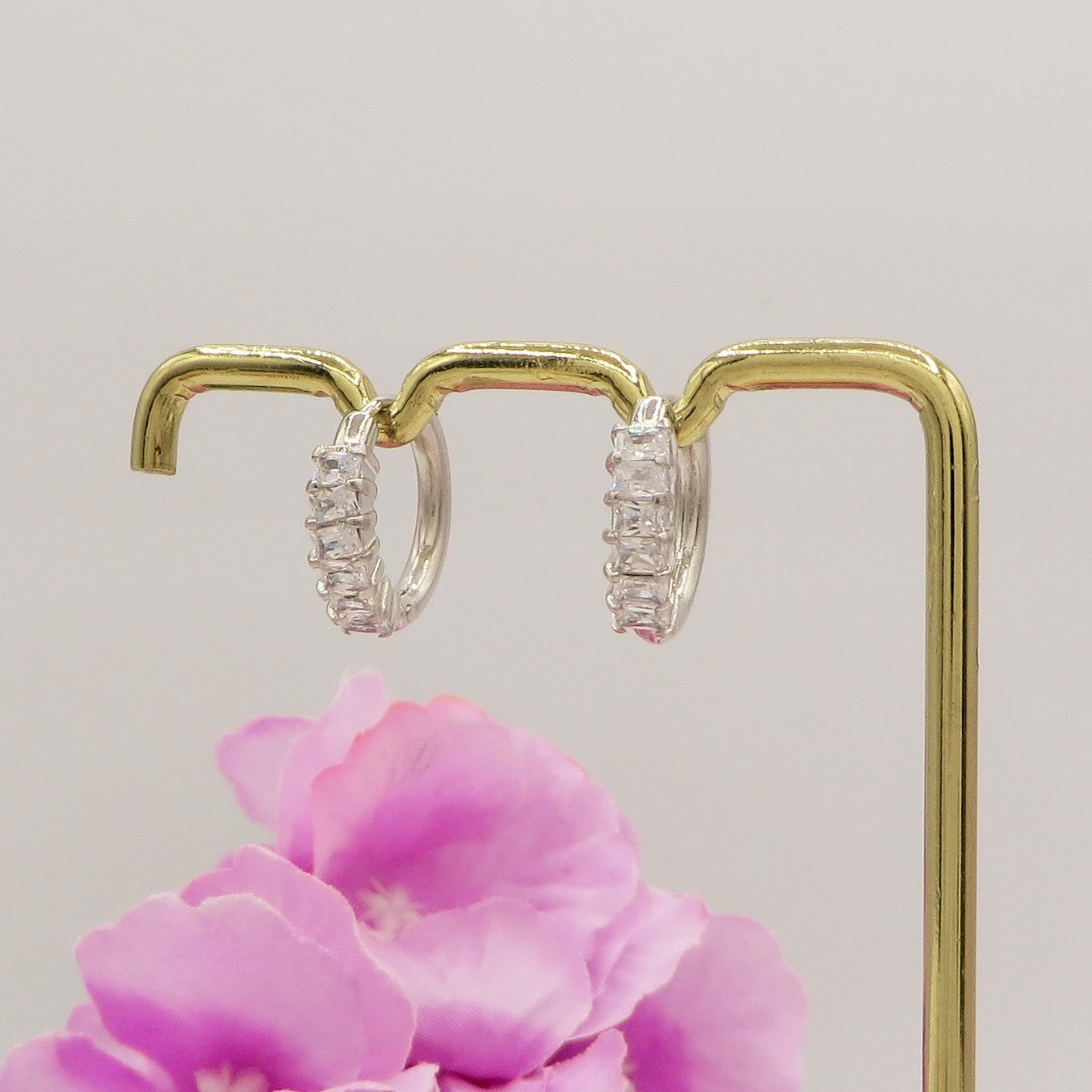 JULIANNE hoops rainbow - acciaio inossidabile- Orecchini mioni cerchio in cubic zirconia taglio baguette