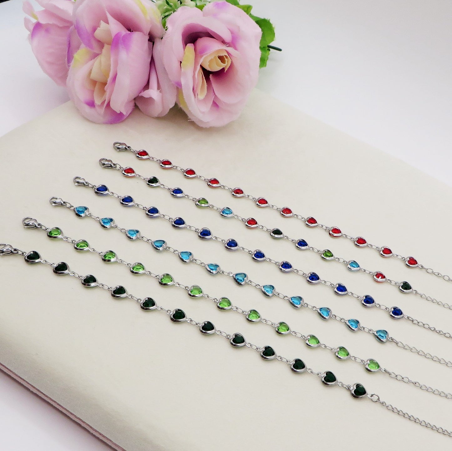 JANE ~ Bracciale ACCIAIO INOSSIDABILE con cuoricini in cristallo