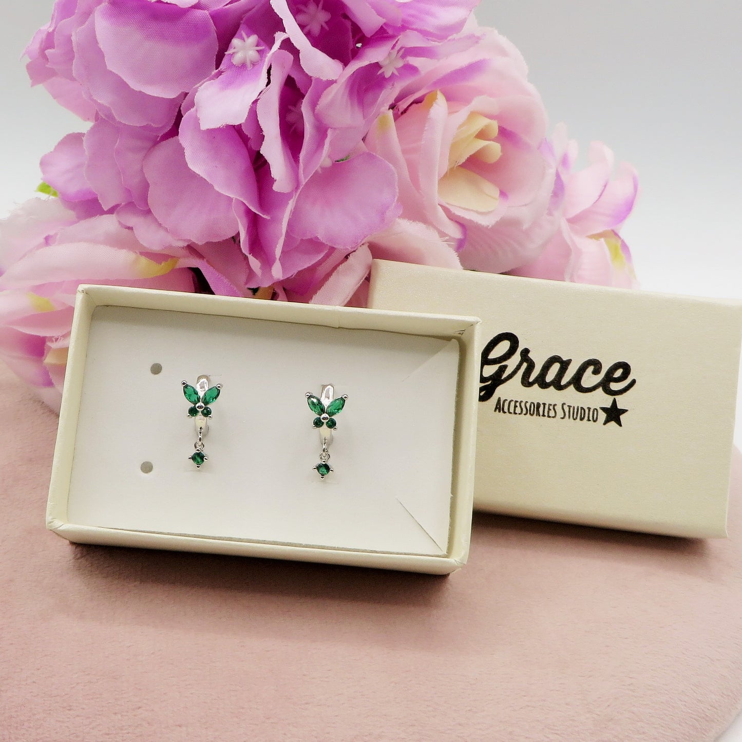 BUTTERFLY HOOP ~ Orecchino ARGENTO 925 cerchietto con farfalla in cubic zirconia ~ Mono orecchino