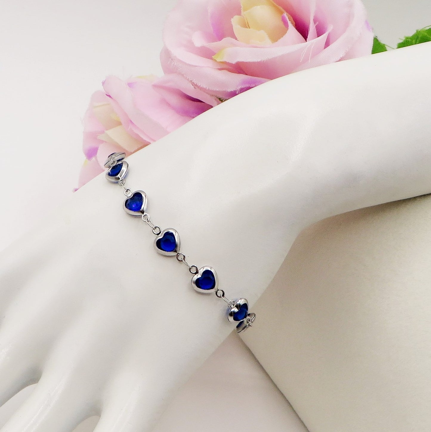 JANE ~ Bracciale ACCIAIO INOSSIDABILE con cuoricini in cristallo