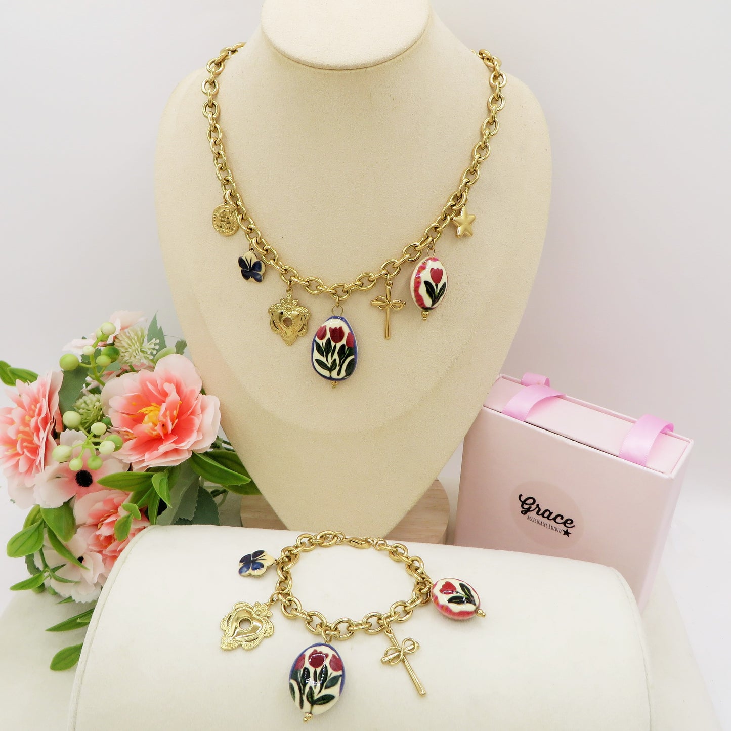 CAROL Bracciale con charms fiori vintage, farfalle e cuori - ACCIAIO INOSSIDABILE