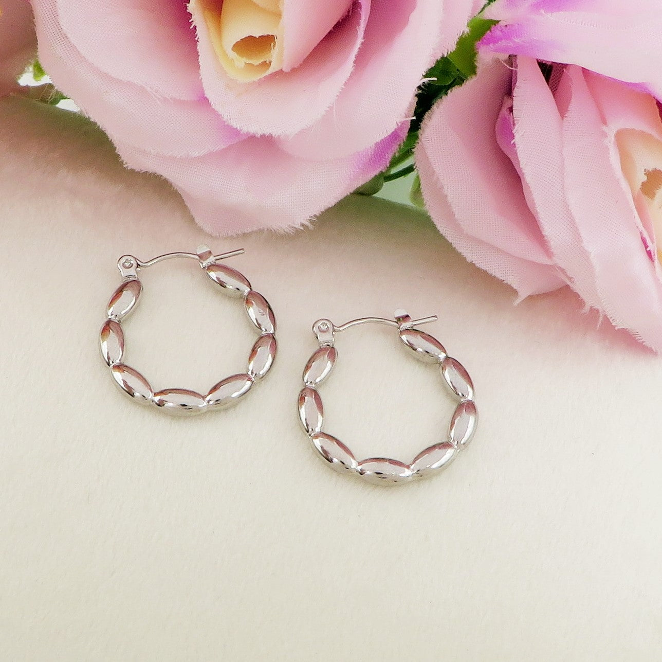MARIKO HOOPS - Acciaio inossidabile orecchini cerchio bombato vintage