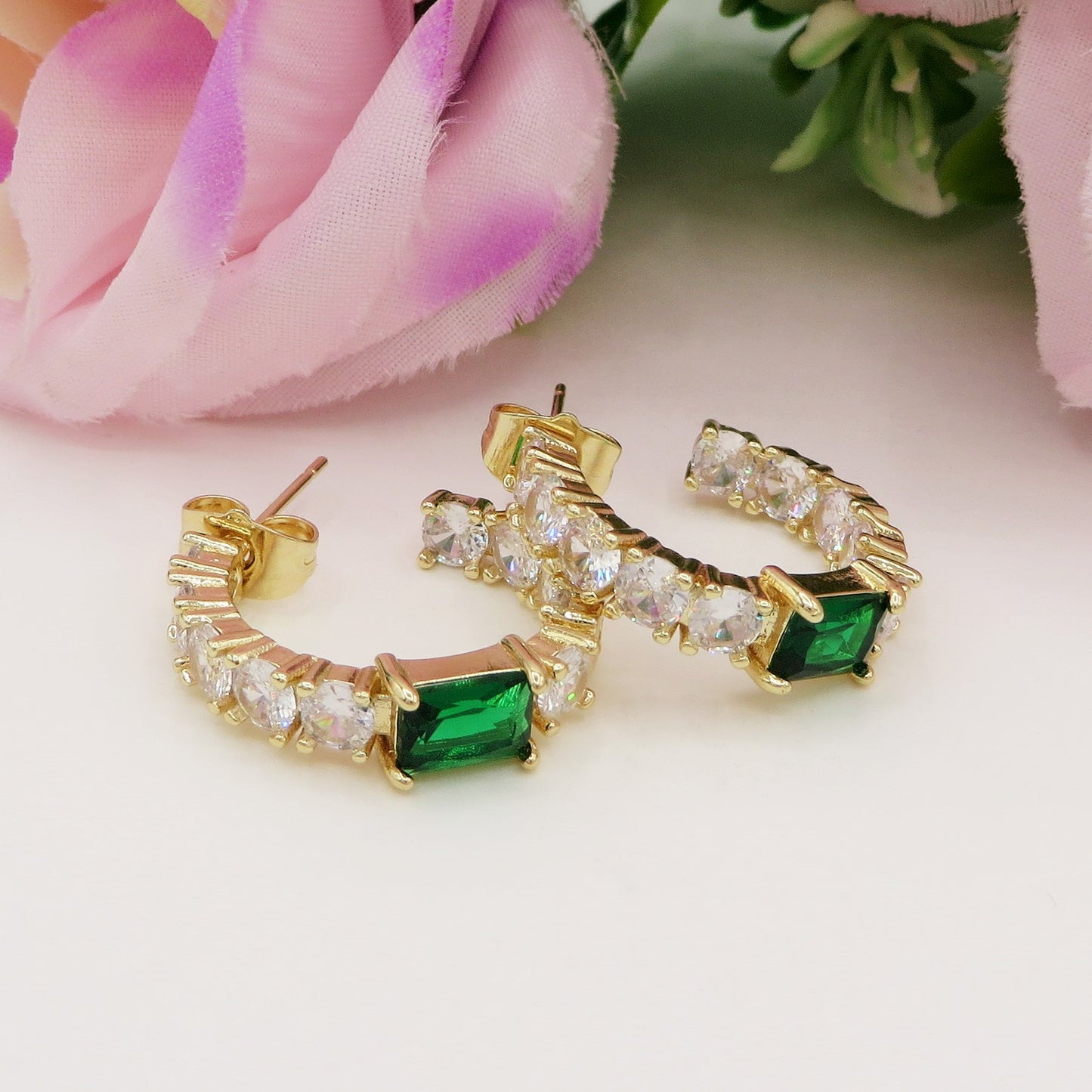 CHRISTY hoops - Orecchini a cerchio con Cubic Zirconia taglio baguette